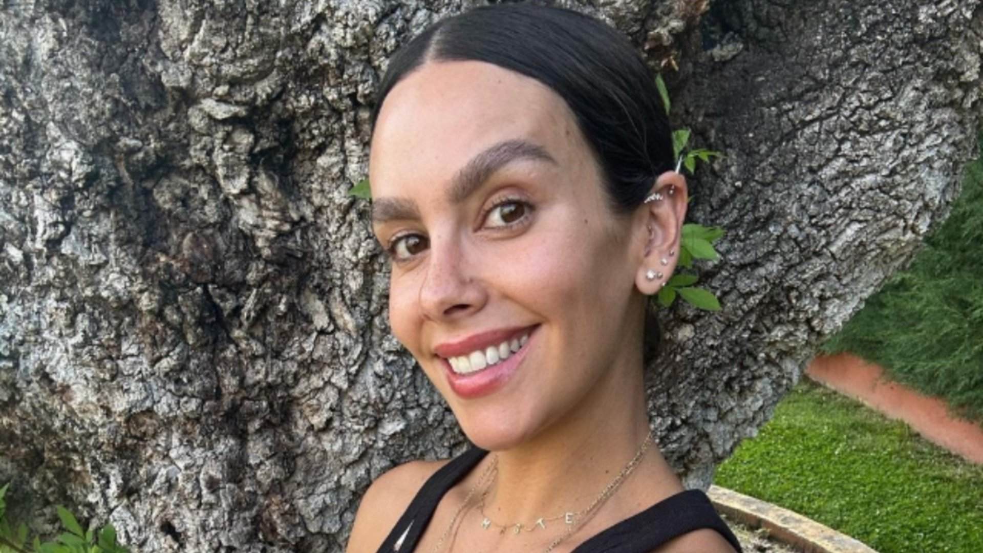Cristina Pedroche, imatges explícites del postpart: Lucía Etxebarria critica, ella l'ensorra