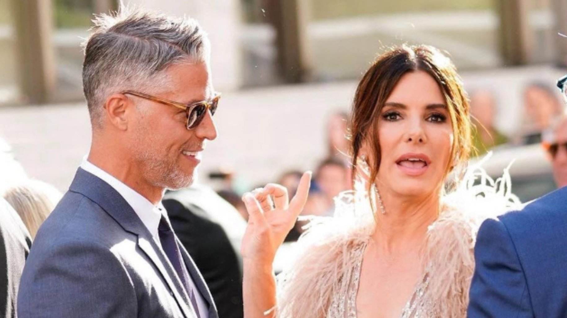 Muere Bryan Randall, pareja de Sandra Bullock, a los 57 y por una enfermedad que mantenía en secreto