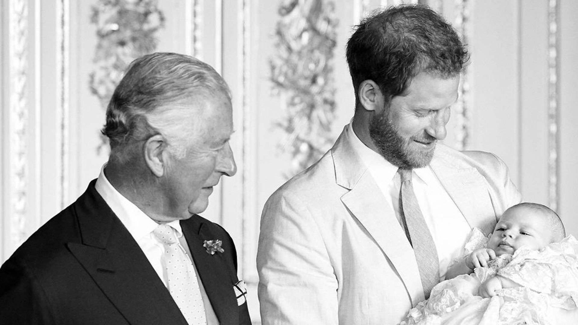 Carles III, preocupat pels seus nets Archie i Lilibet, no estan bé