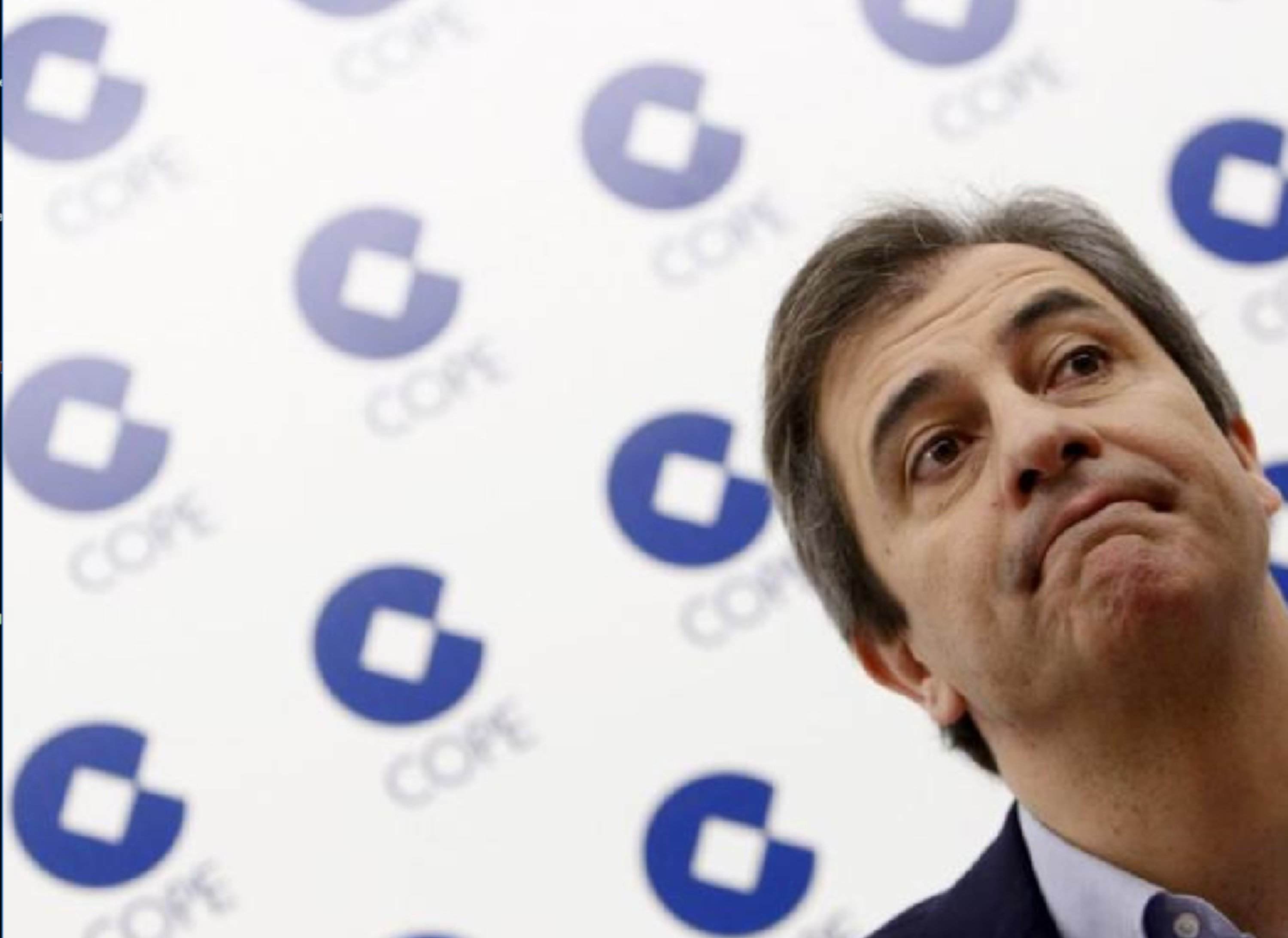 Repugnant Manolo Lama sobre Rubiales, "Le critican mujeres no besadas" i es manté