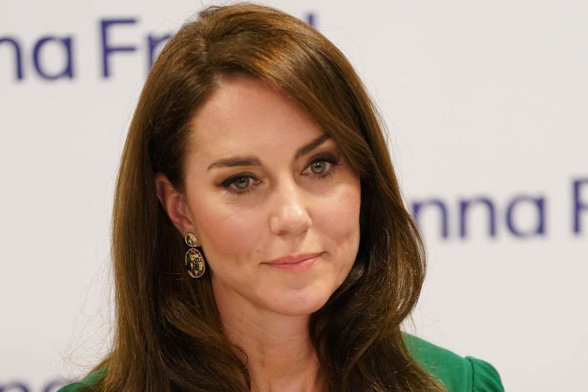 Kate Middleton i Harry parlen per telèfon de matinada, ella sent molta llàstima