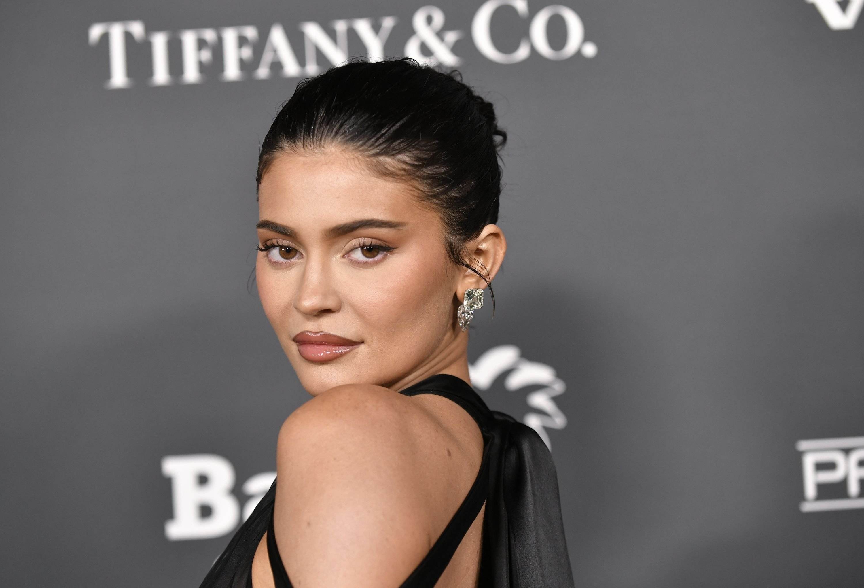 Kylie Jenner es llança al món de la moda, gir en la seva carrera empresarial