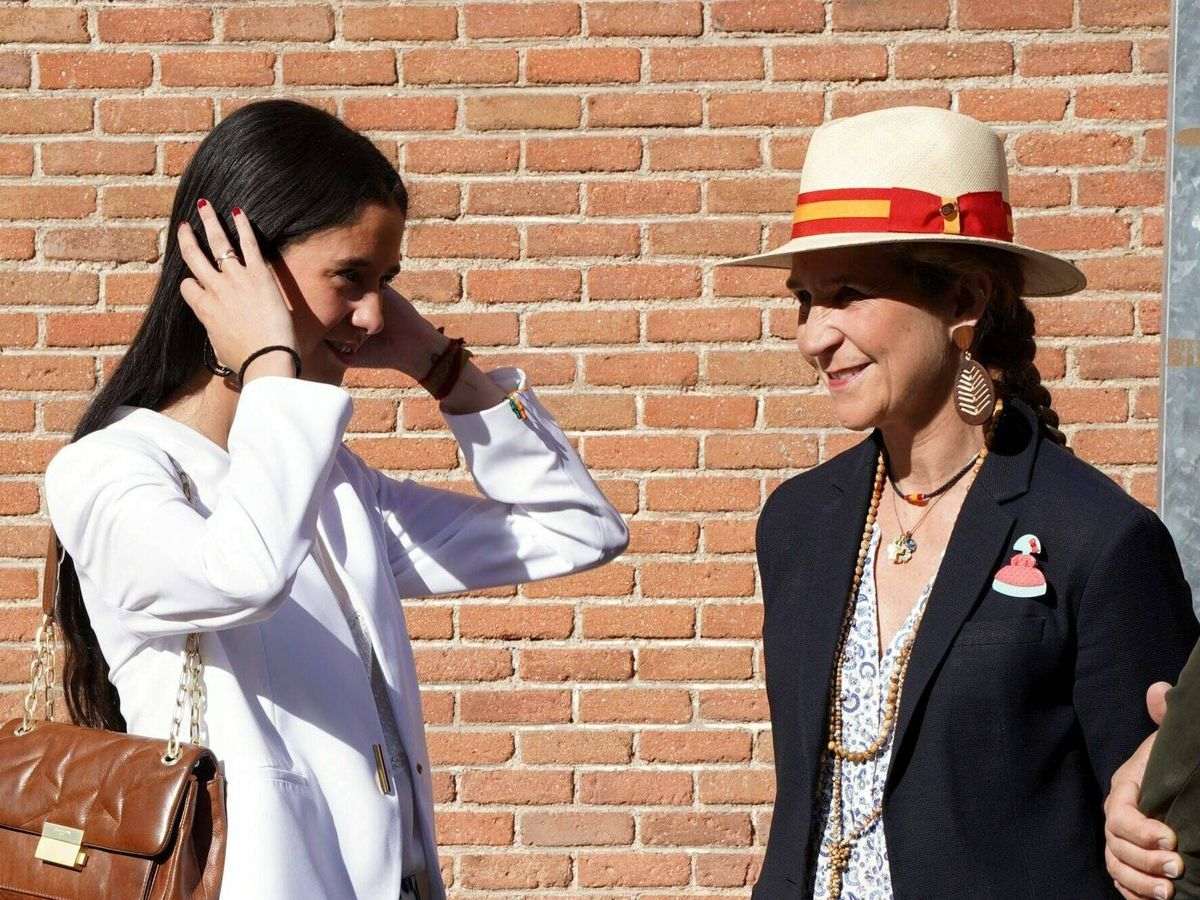 La infanta Elena confirma el desterrament de Letizia, torna a Zarzuela