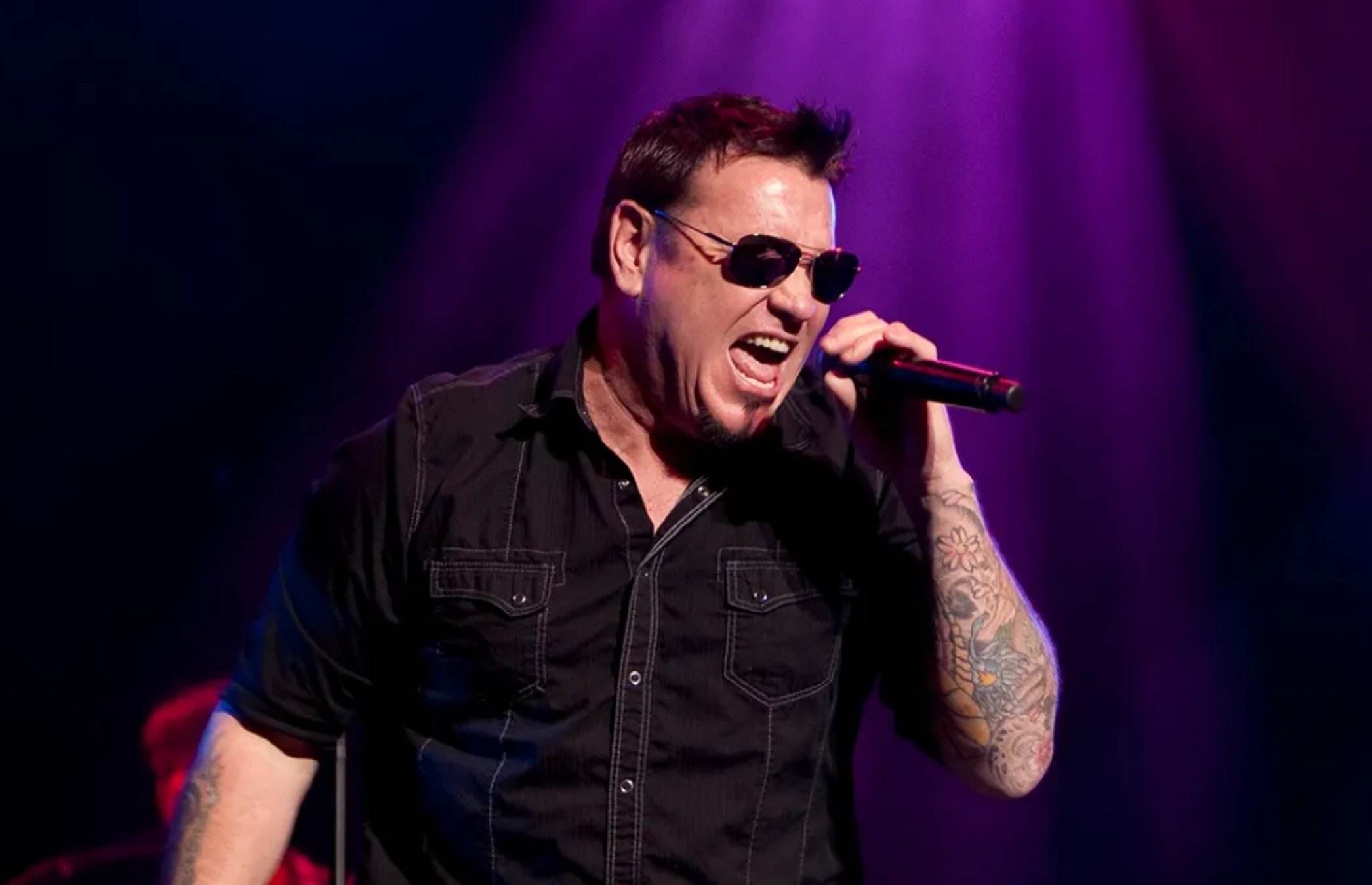 Conmoción con la muerte de Steve Harwell, el cantante del famoso grupo Smash Mouth