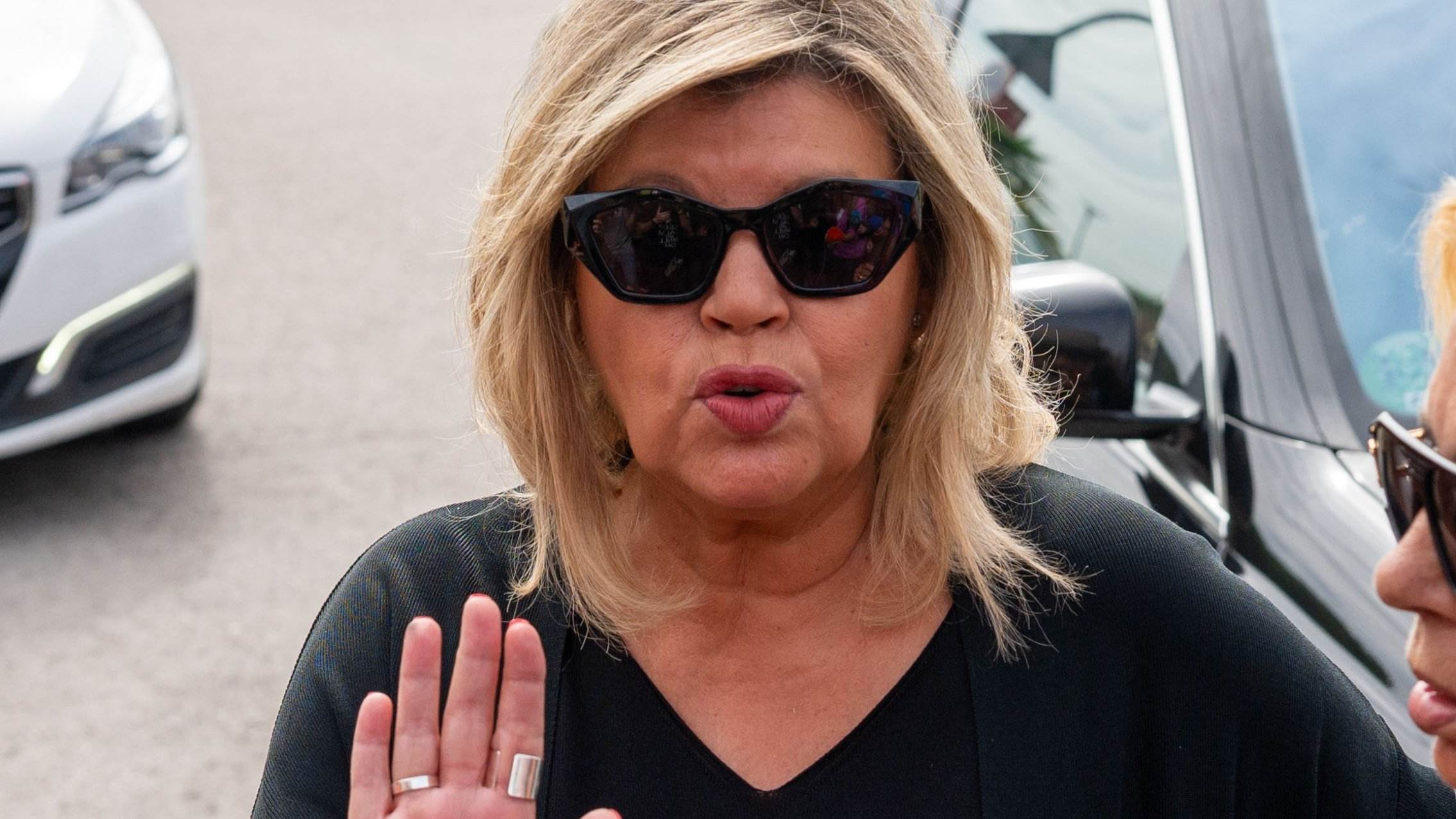 Zasca de Terelu a Ana Rosa Quintana en el tanatorio: Sonsoles Ónega, sonrojada