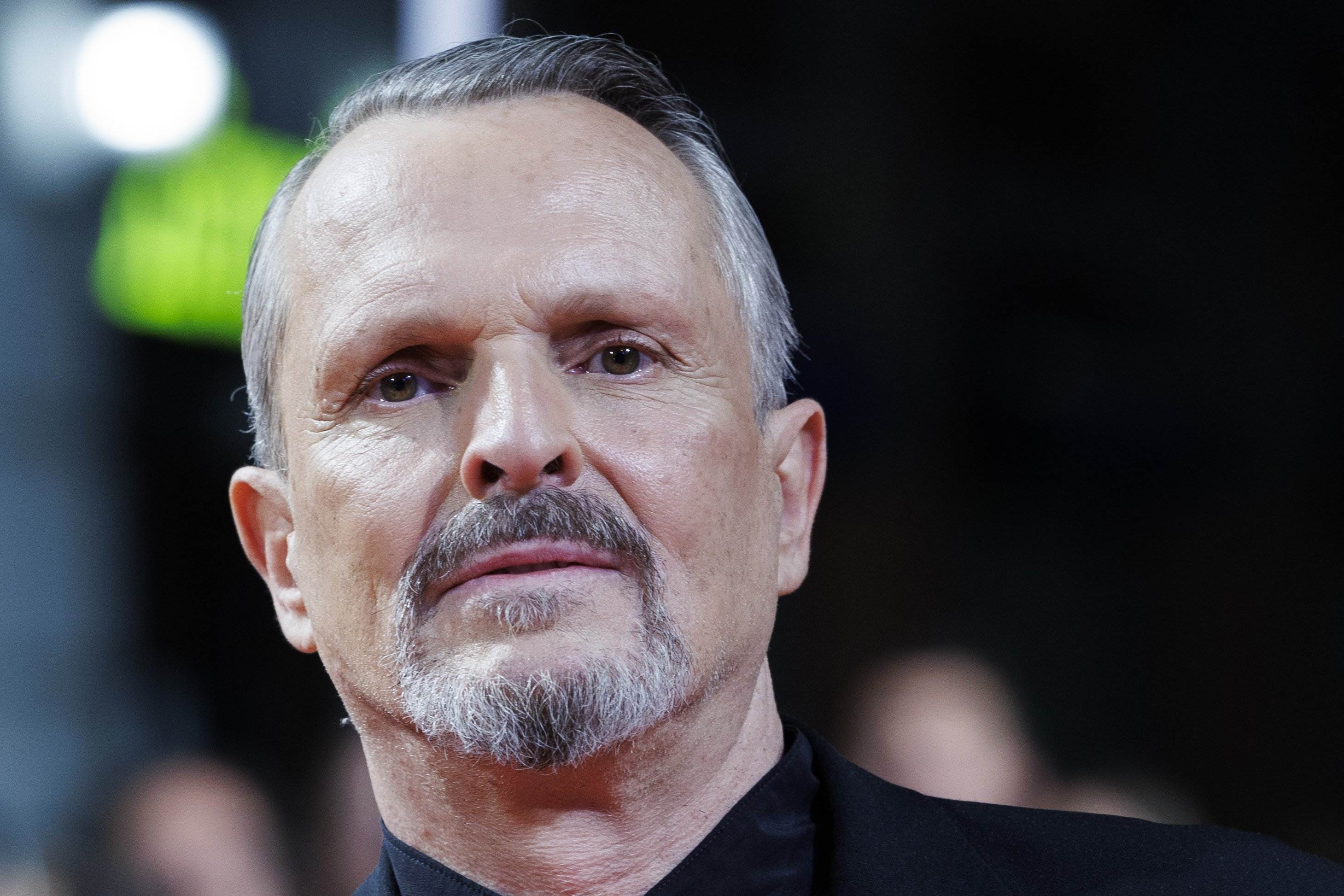 Miguel Bosé, pare de l'any: contracta algú per ocupar-se d'una tasca dels fills