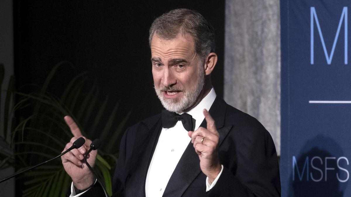 Felip VI acaba amb la visita de matinada a Zarzuela, quan Letícia dorm