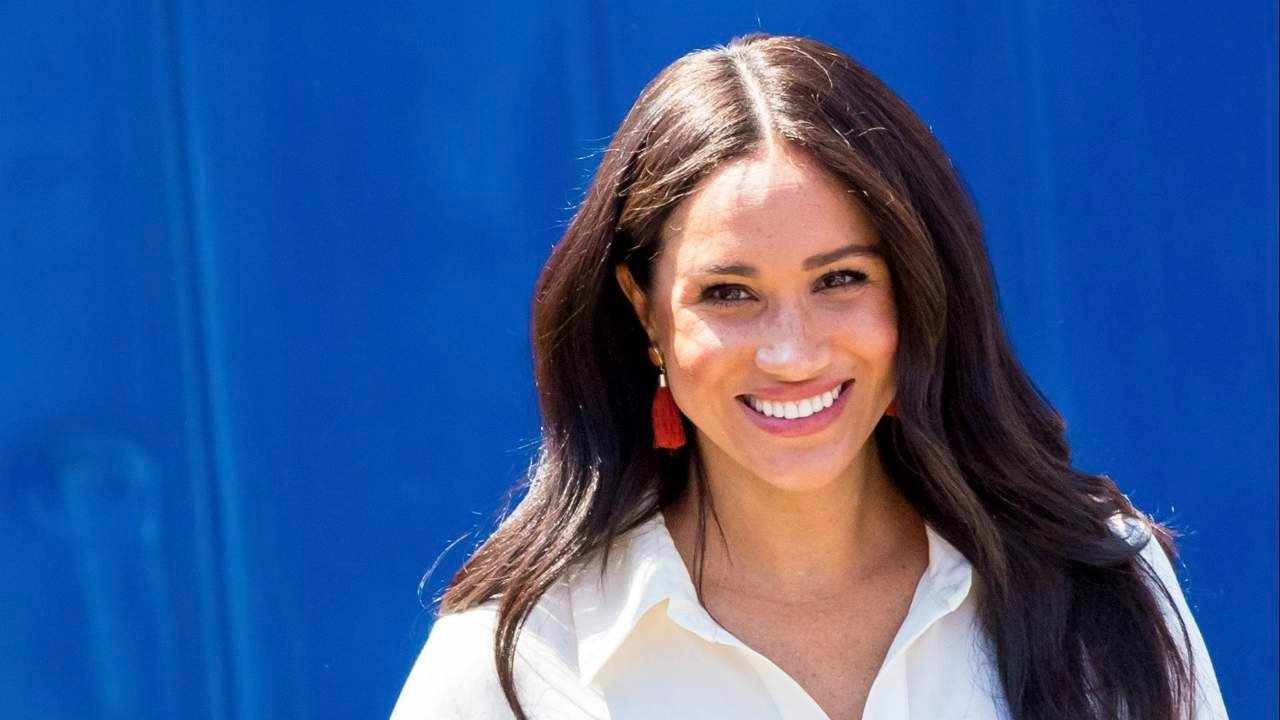 Meghan Markle, la versió canalla, va amenaçar Isabel II abans de morir