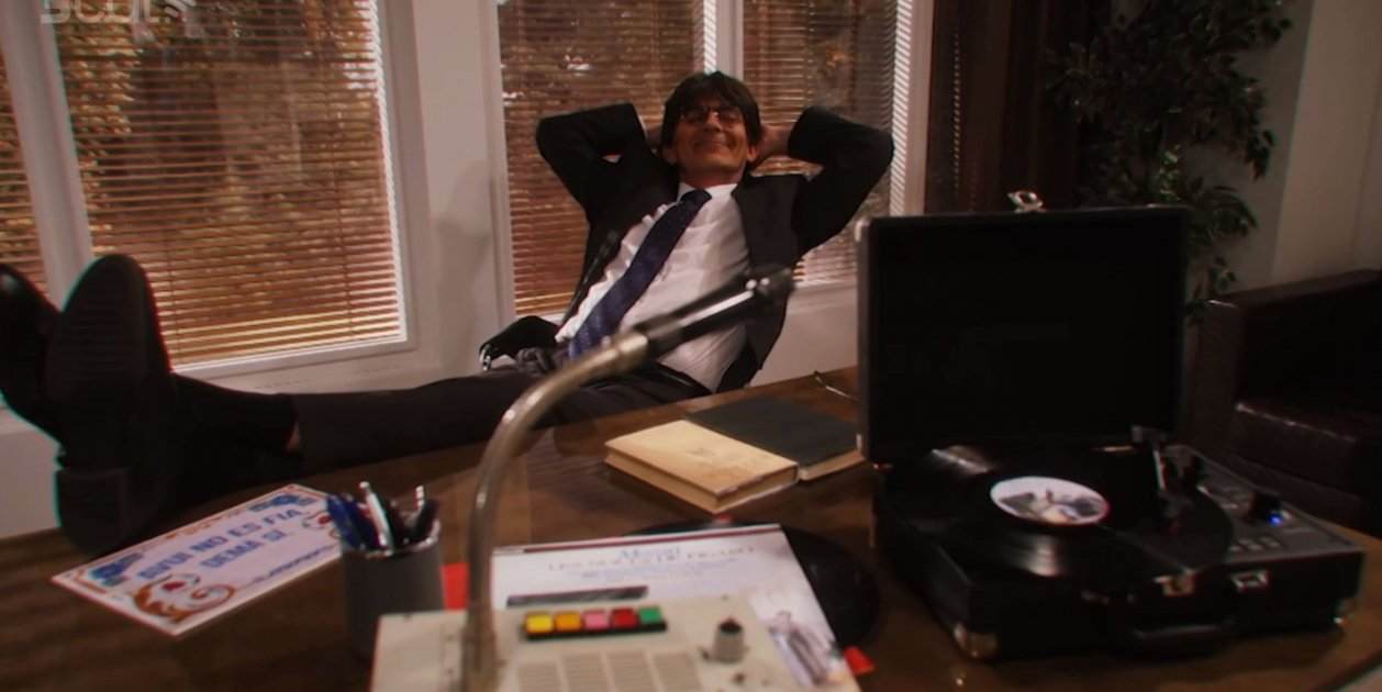 Carles Puigdemont ogłasza triumfalny powrót „Polonii” w TV3, genialnym musicalu