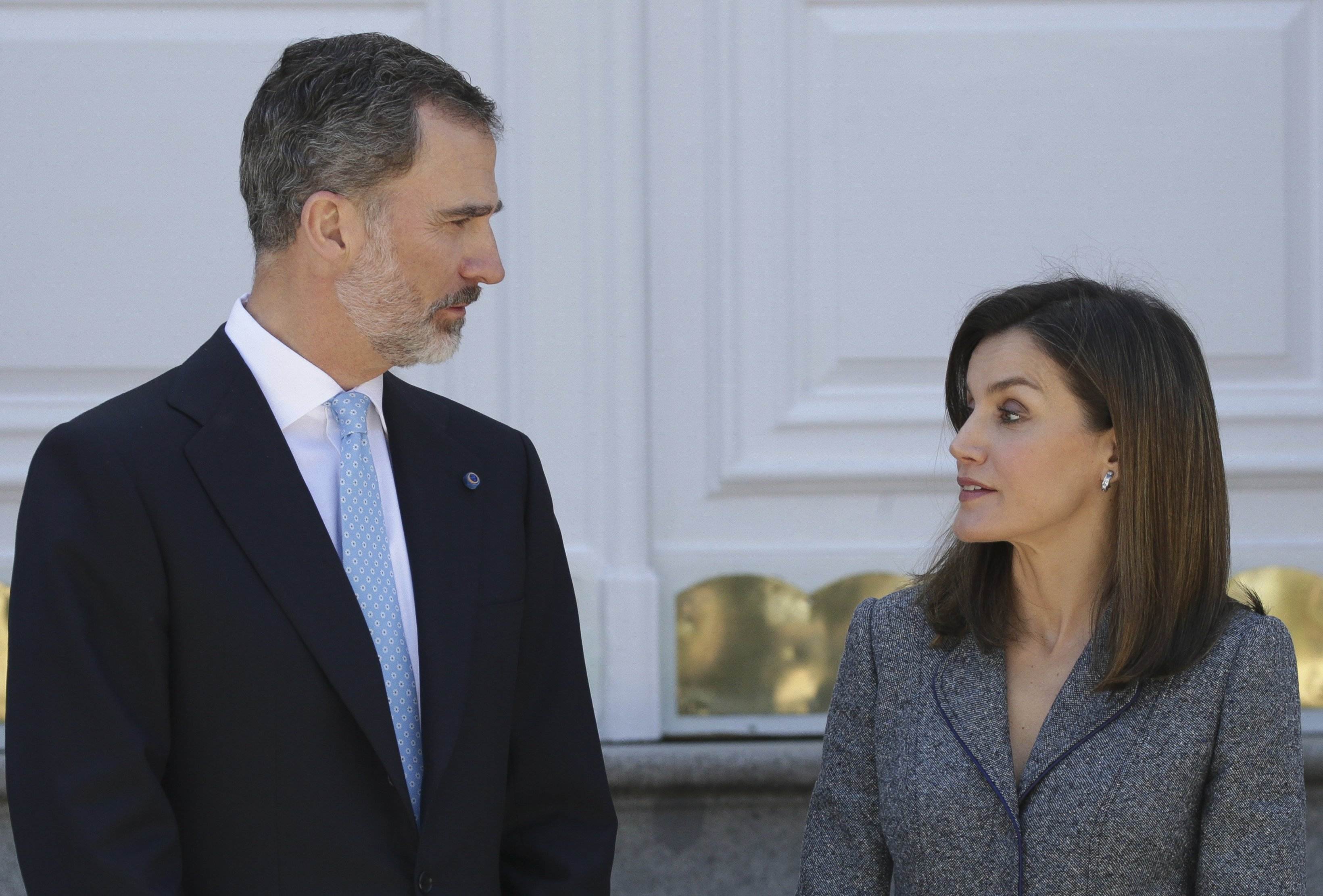 Todavía más rumores de crisis: Letizia y Felipe pasan su aniversario separados