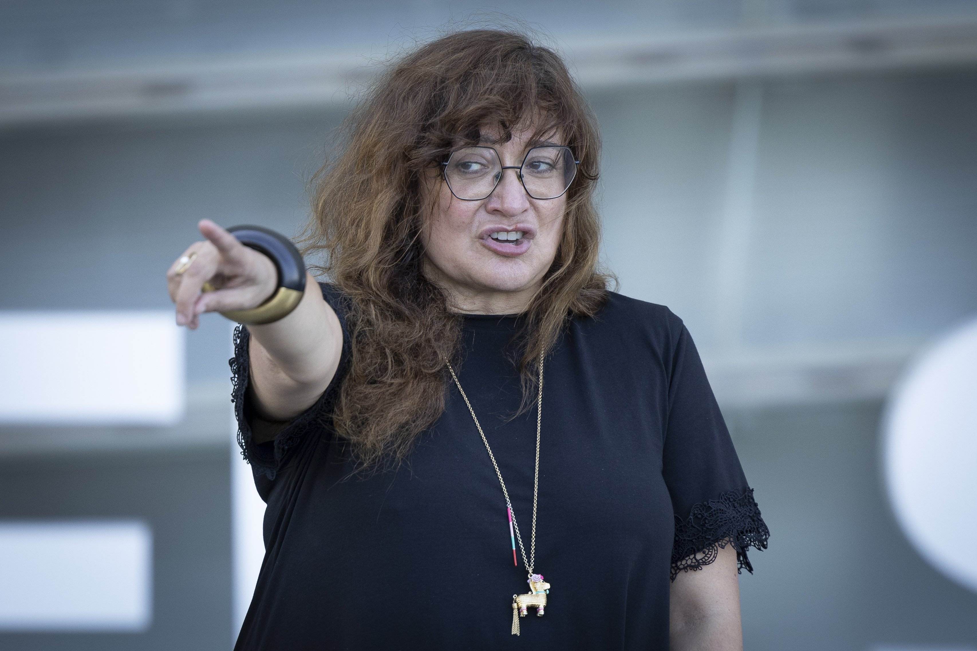 Colleja brutal de un presentador de TV3 a Isabel Coixet por su odio a Puigdemont