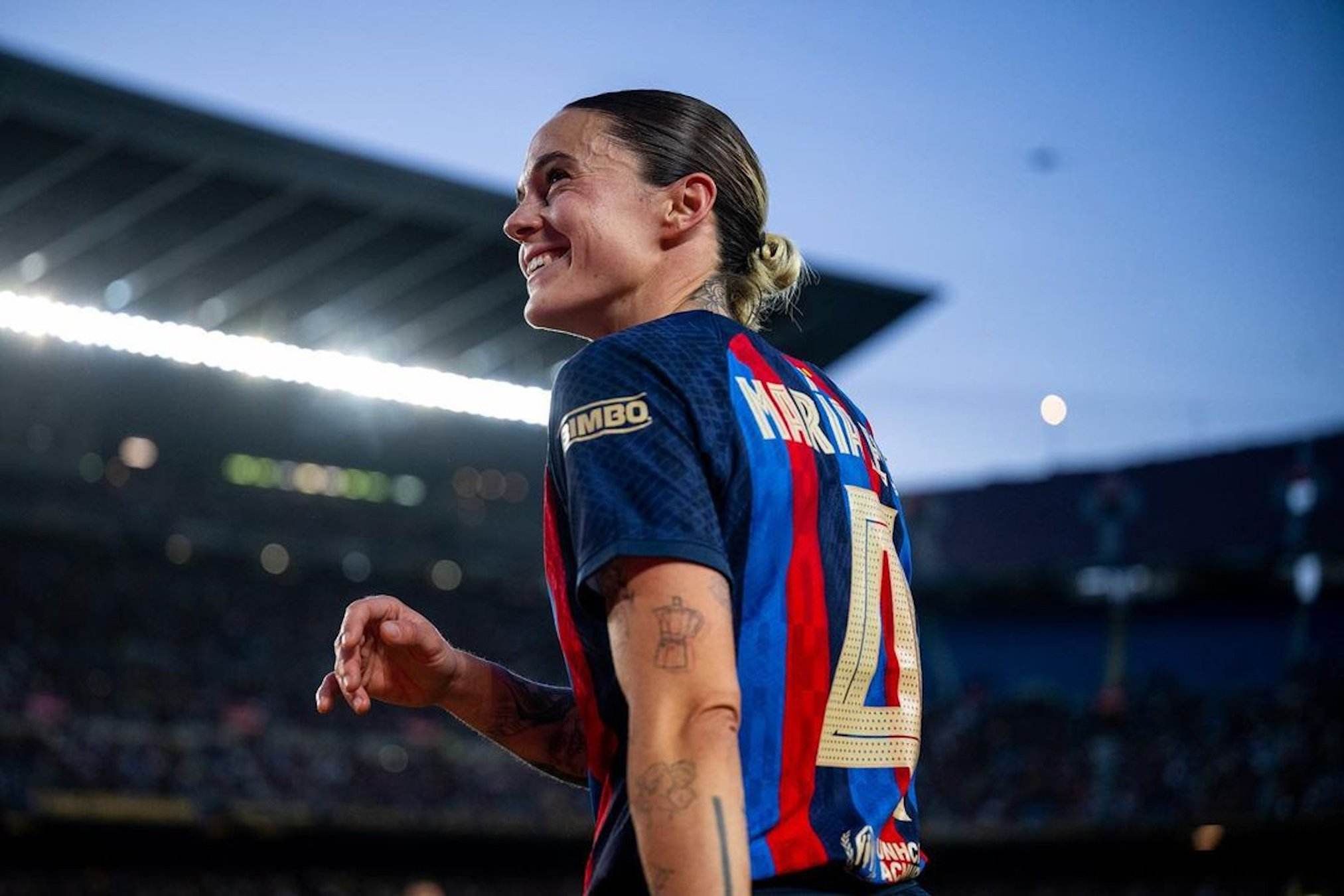 La amorosa bienvenida de Mapi León a Ingrid Engen, 2 imágenes