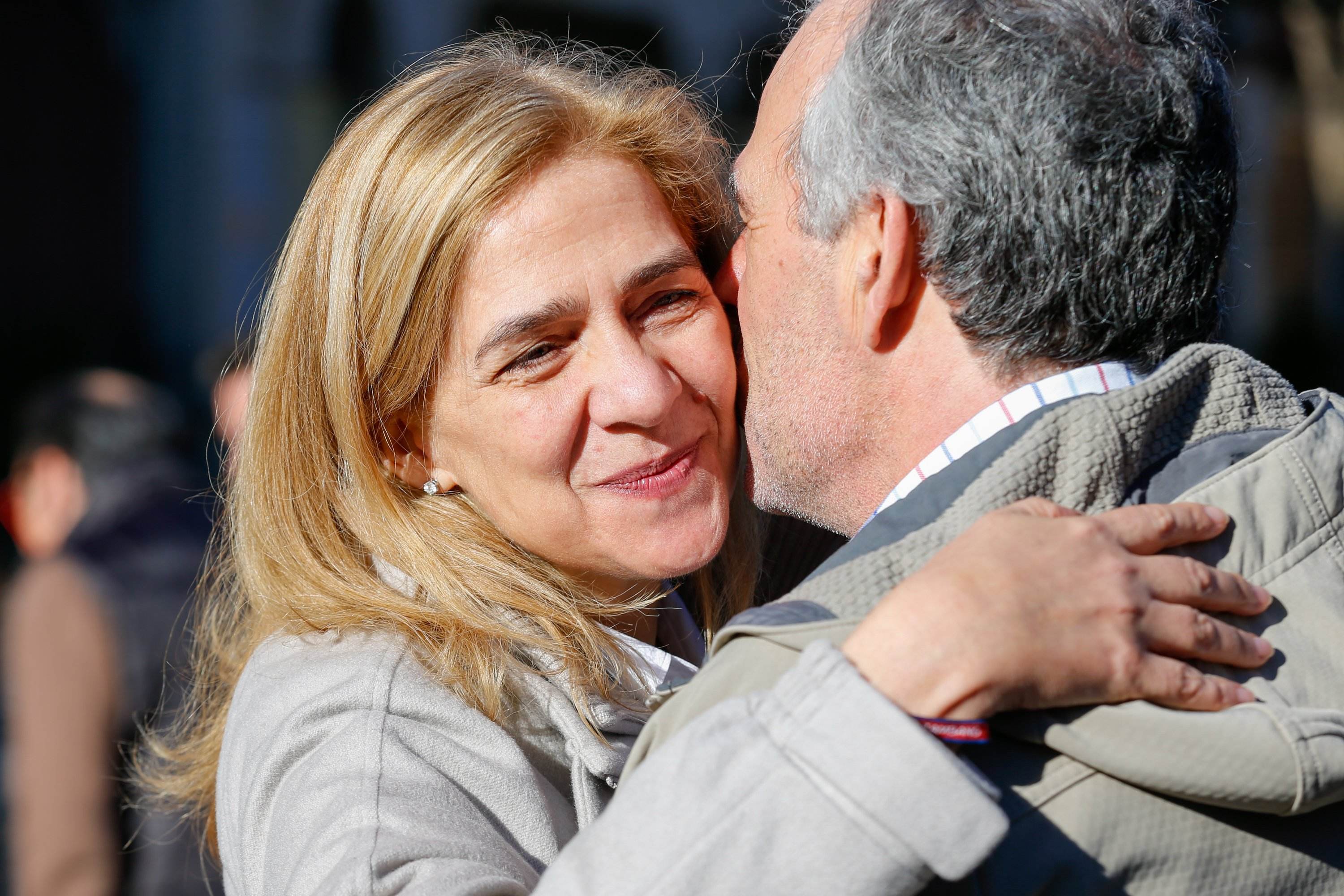 La infanta Cristina, la més rica de Barcelona, a una boda pija vestida feta un cromo