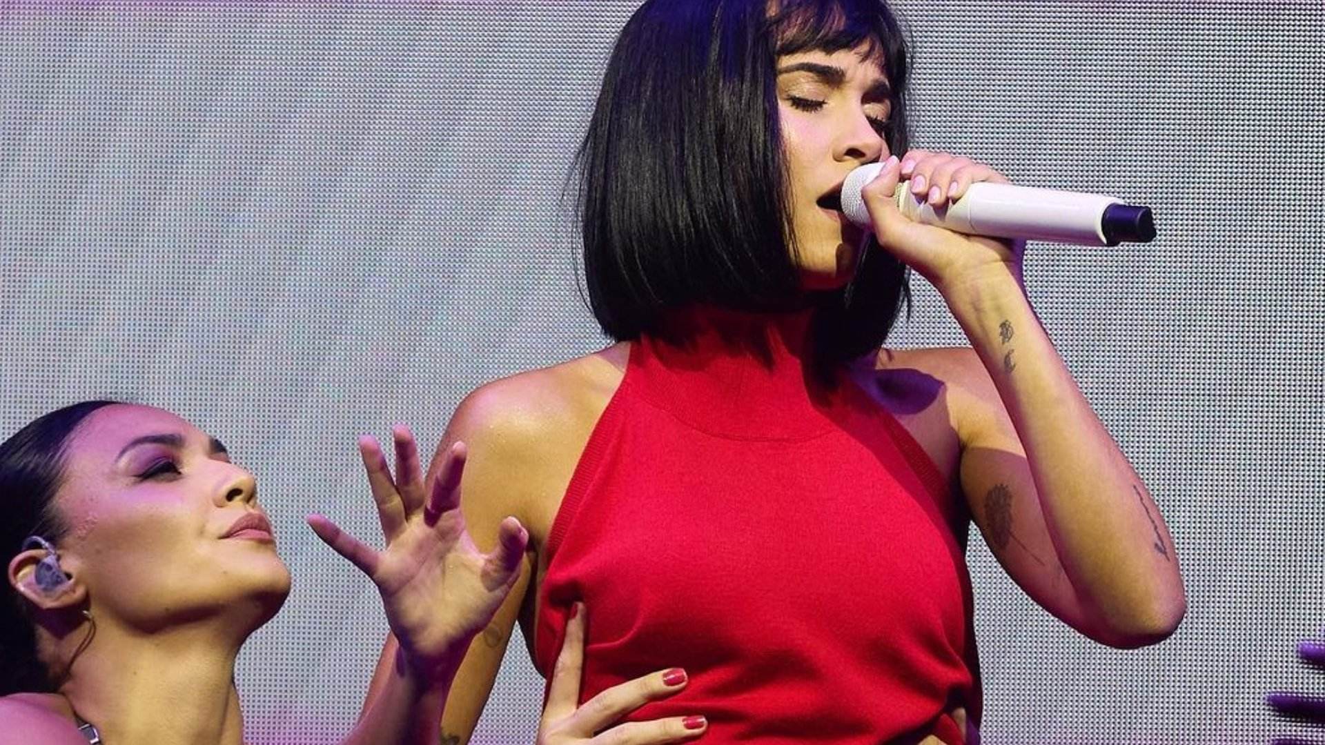 Aitana como nunca la habíamos visto: la Miley Cyrus catalana, "baile de prostíbulo"