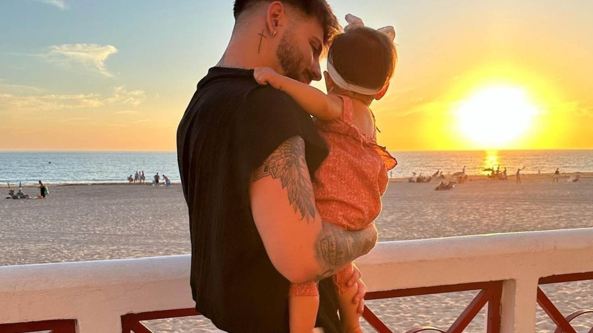 Drama de un catalán VIP de Telecinco, lágrimas cuando le reprochan que no ve a su hija