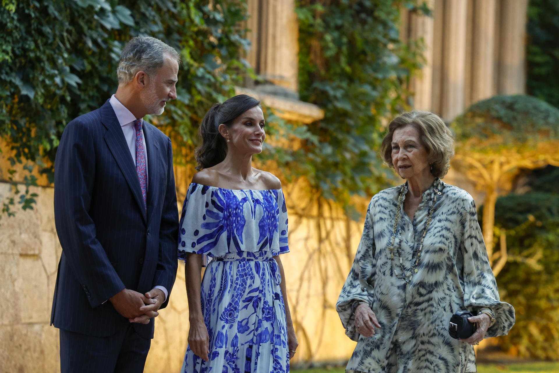 Letizia, mal hablada, blasfema contra la Iglesia y contra Dios, en la intimidad se transforma