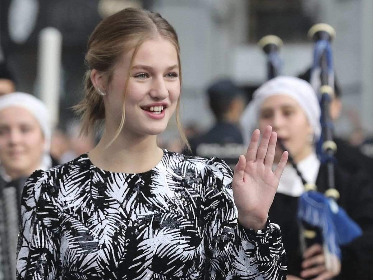 La cara de Elionor desfigurada, no sembla ella, 'rinoplàstia' autoritzada per Letícia