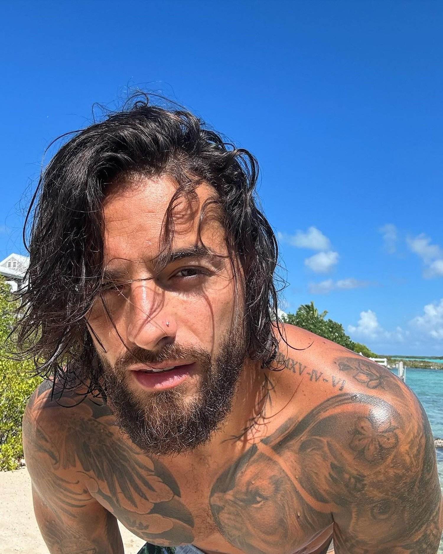 Maluma, sin nada en la bañera, fans enloquecidos: "¡Madre de Dios, Ave María Purísima!"