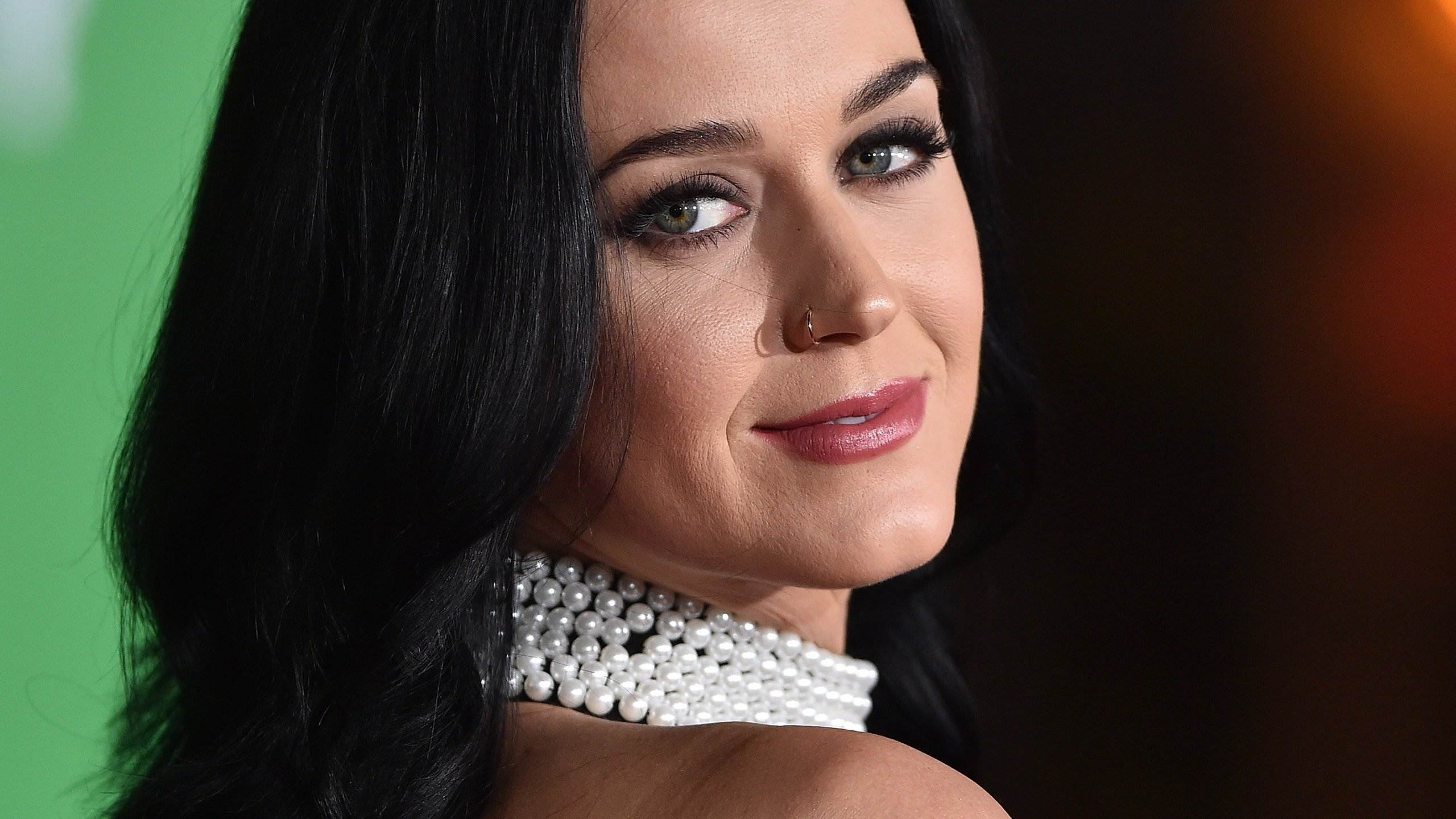 A Katy Perry li agraden les querelles, ara denuncia un ancià