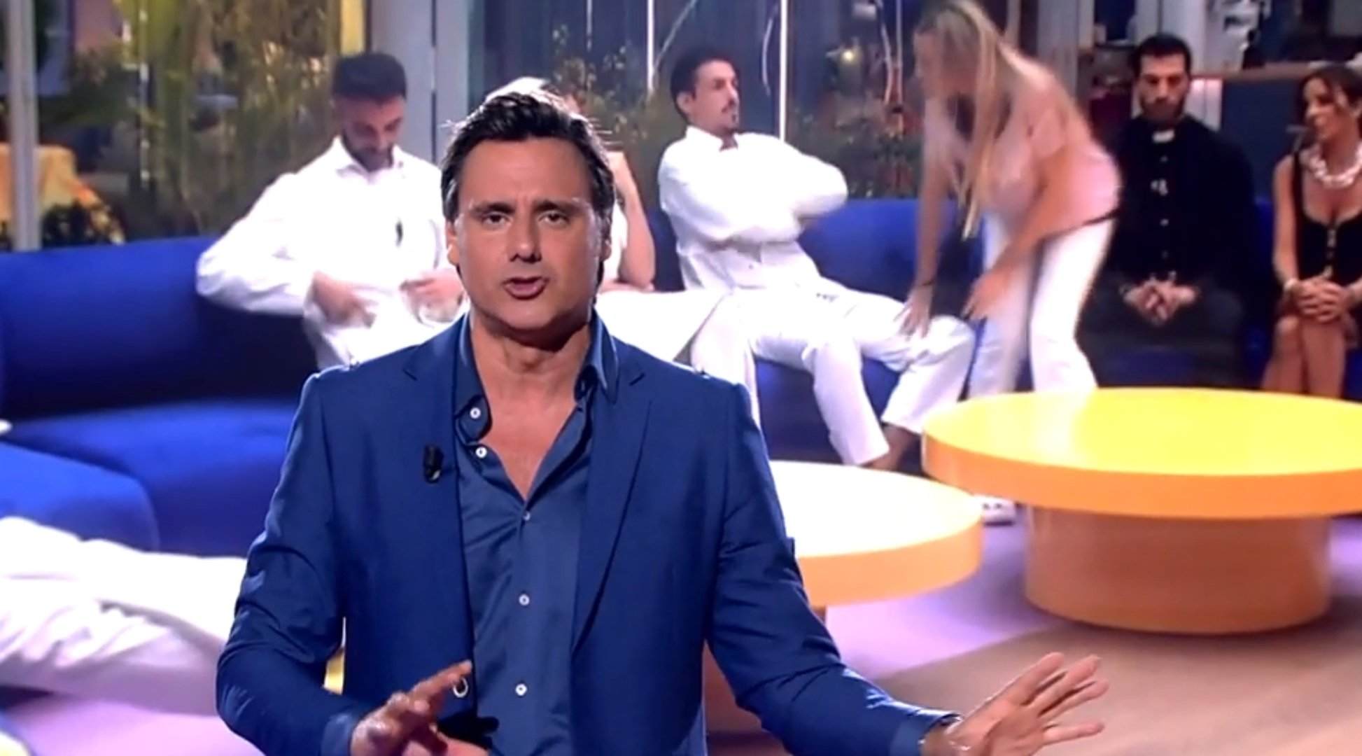 Dos concursantes de 'GH VIP' se bañan como Dios los trajo al mundo: imagen grotesca