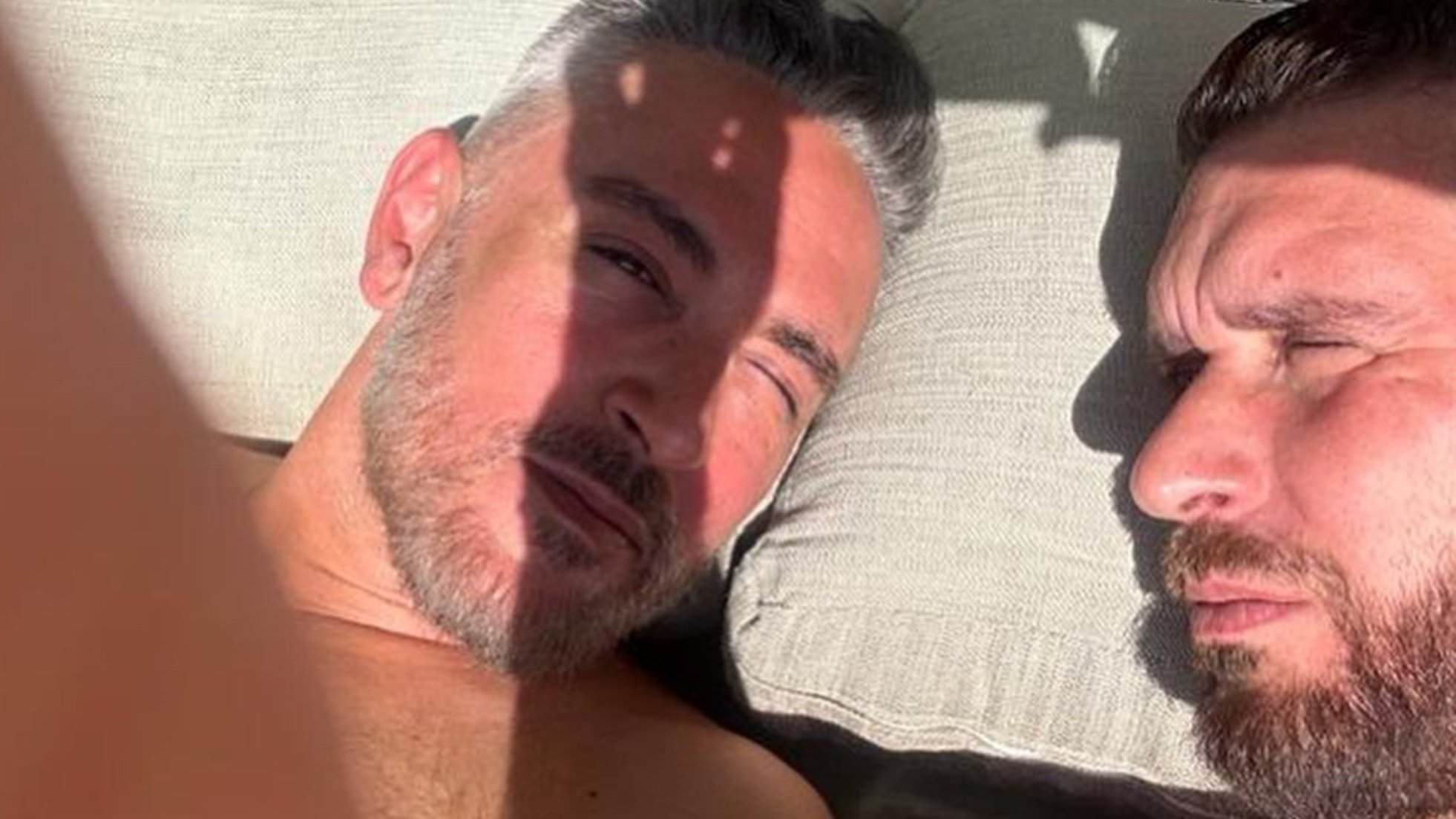 Kiko Hernández, de viaje de novios: fotos con el marido, enamorados en el paraíso