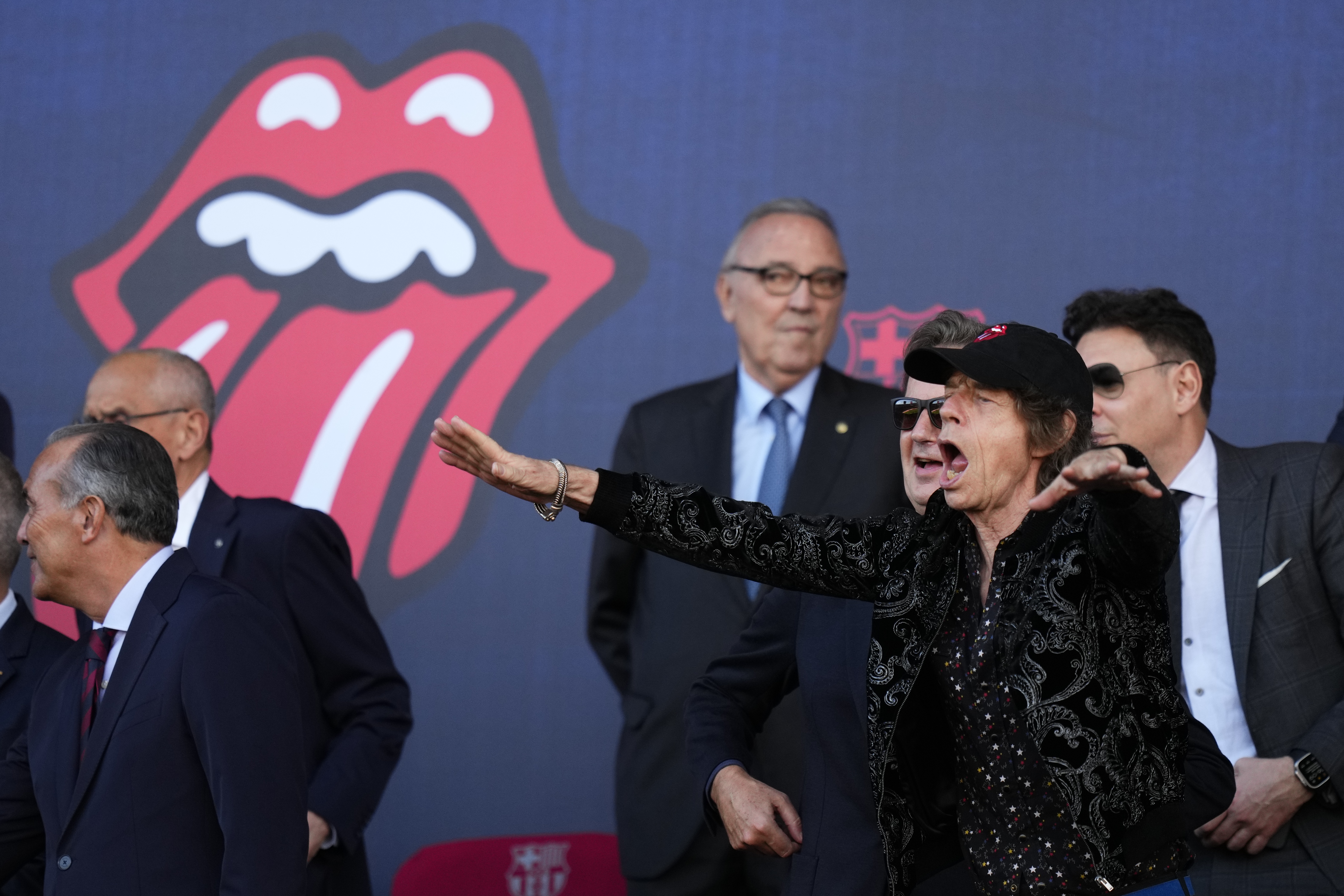 DAZN irrita per anticuler: "Chupapo... del Madrid" i fan el ridícul amb els Rolling