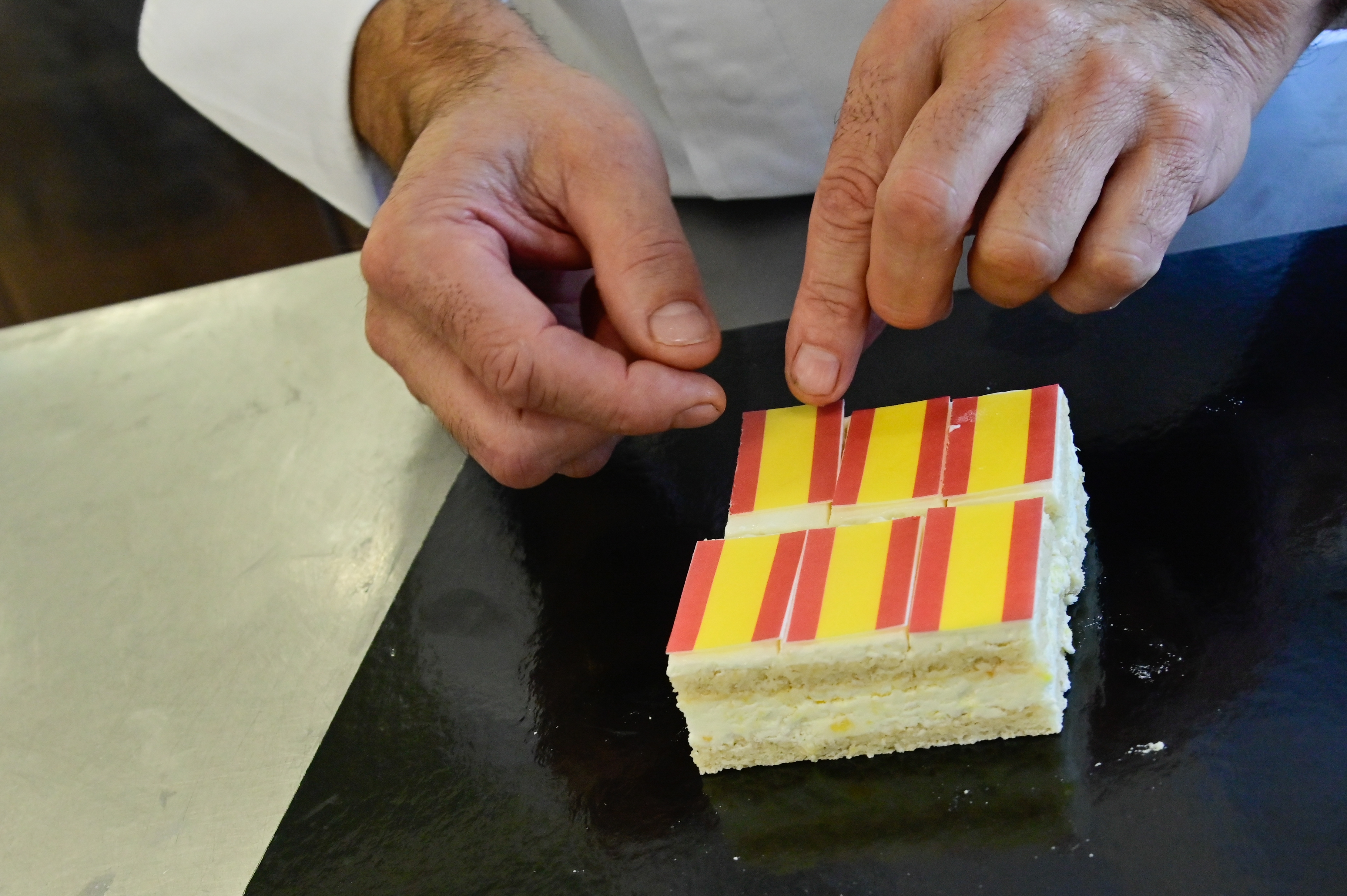 El pastelito patriótico de Leonor acaba en chapuza: la imagen que define a España