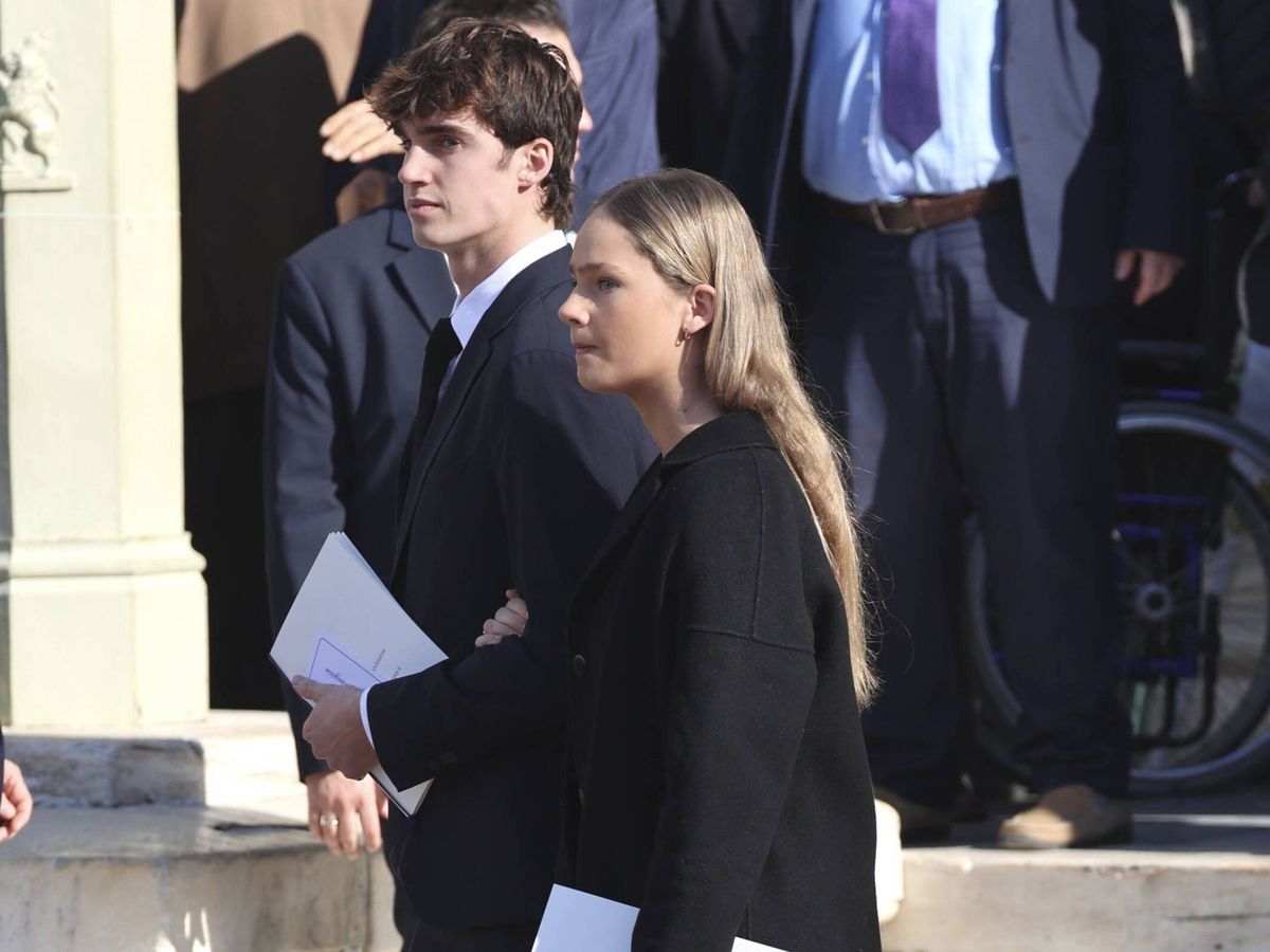 Zarzuela crida a l'ordre Victoria Federica i Irene Urdangarin, batibull sense Letizia