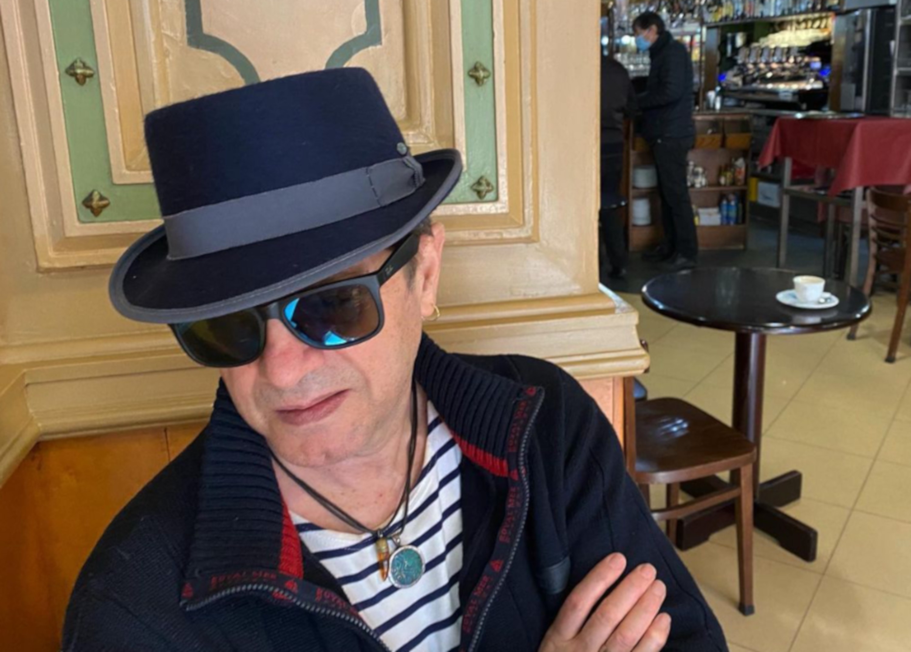 Cantant espanyol VIP vomita contra el pacte amb catalans: "Son burgueses negreros"