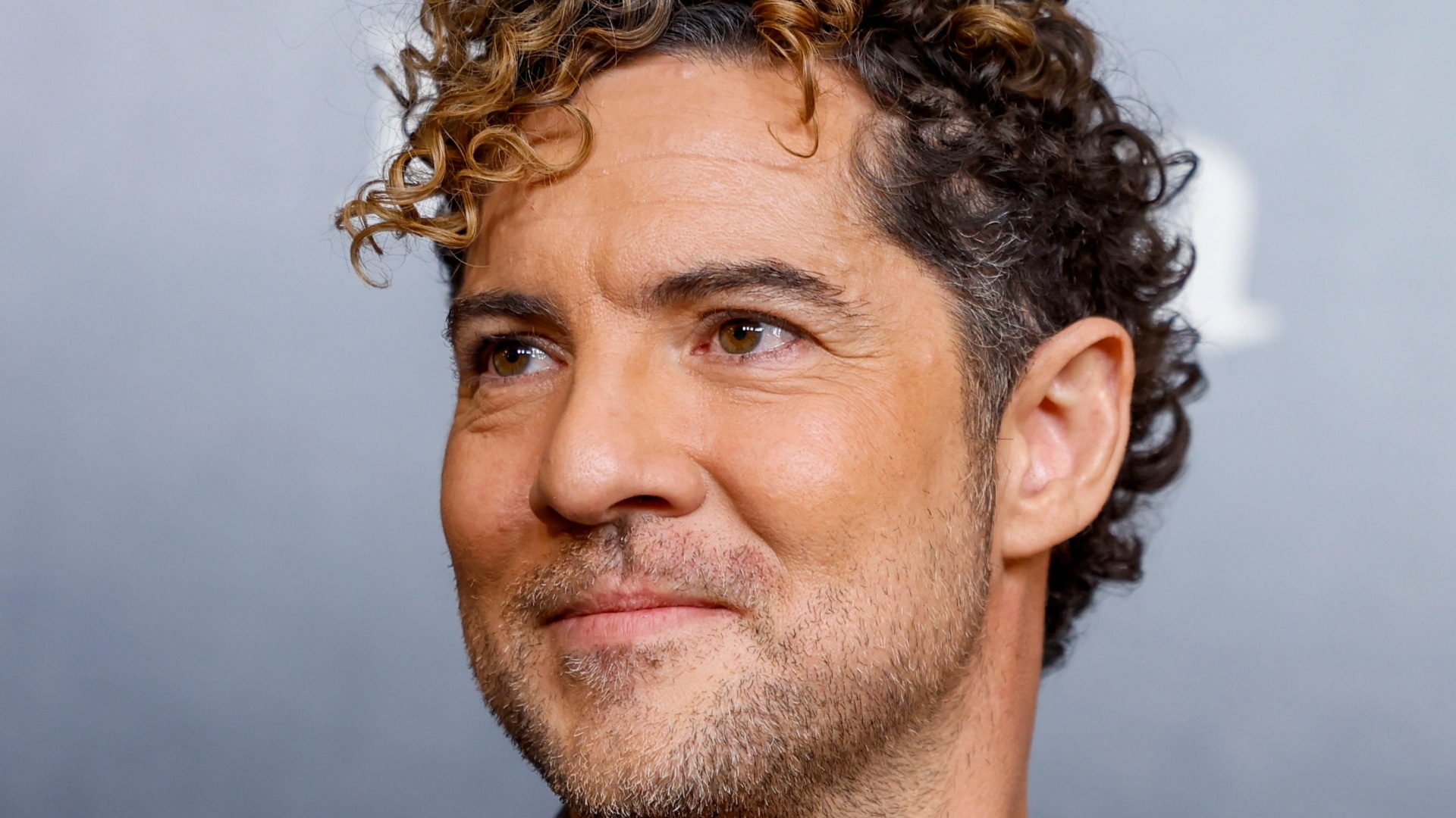 David Bisbal impacta, envía un mensaje sincero a Chenoa en plena separación