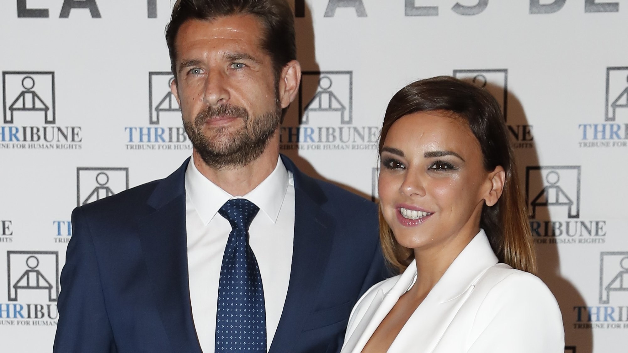 Chenoa i Miguel Sánchez Encinas cada vegada més a prop: indirectes per la xarxa
