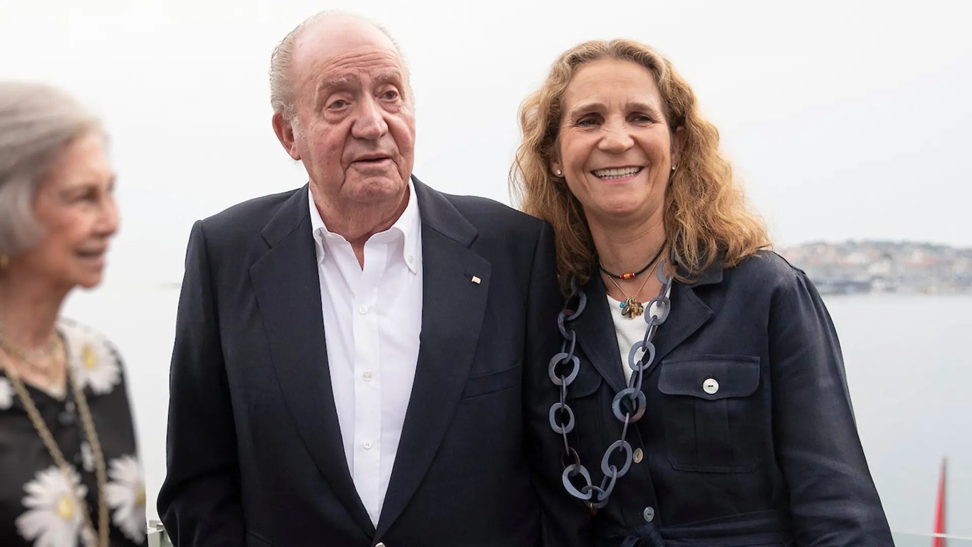 Joan Carles I arriba a Madrid amb un regal de 800.000 euros per a la infanta Elena