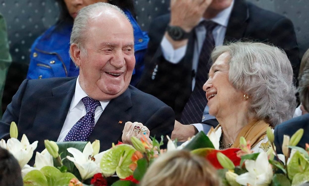 La reina Sofía ingresa más de 1 millón de euros por seguir casada con Juan Carlos I