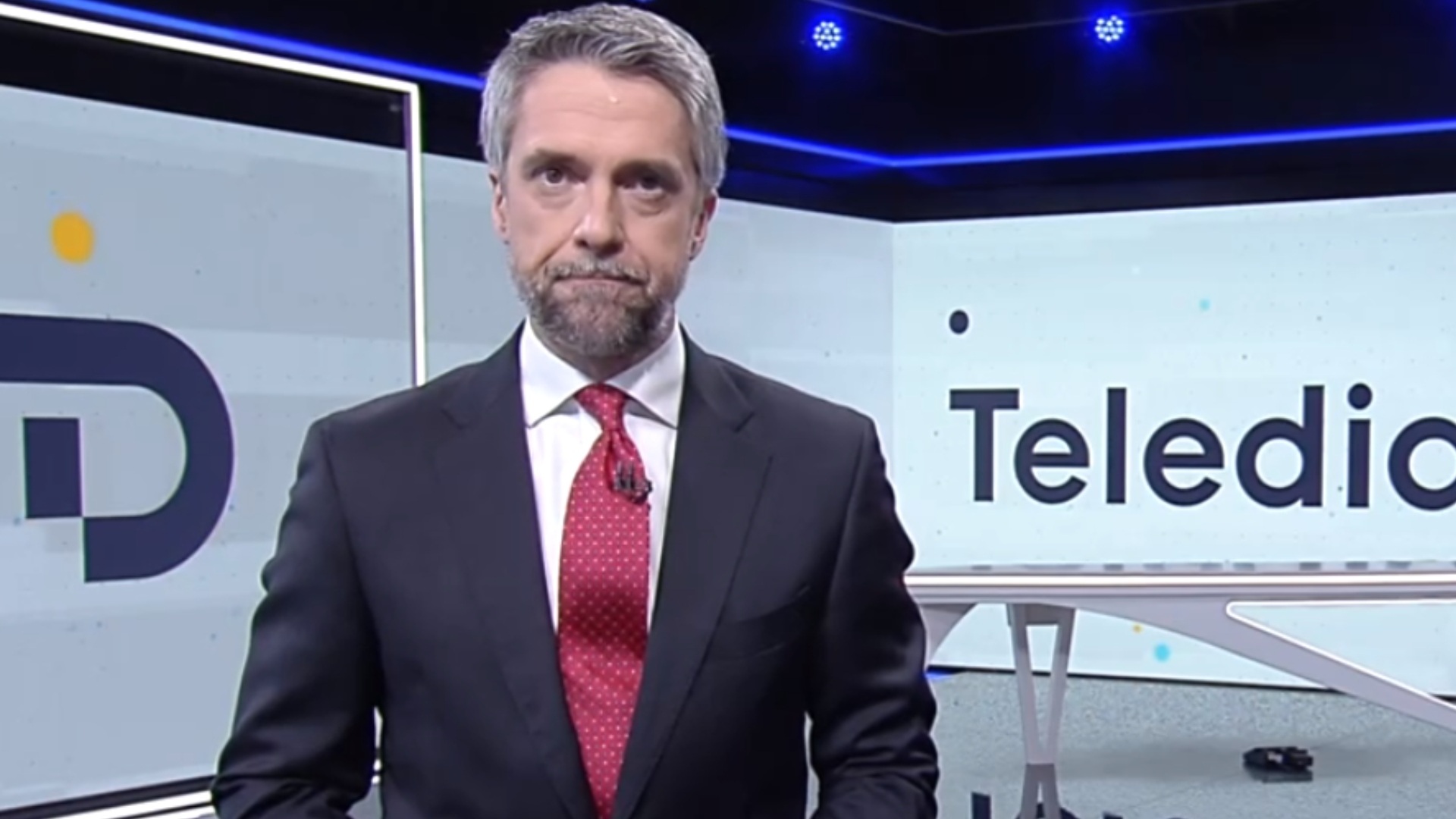 Llàgrimes a TVE: Carlos Franganillo s'acomiada dels companys, discurs colpidor