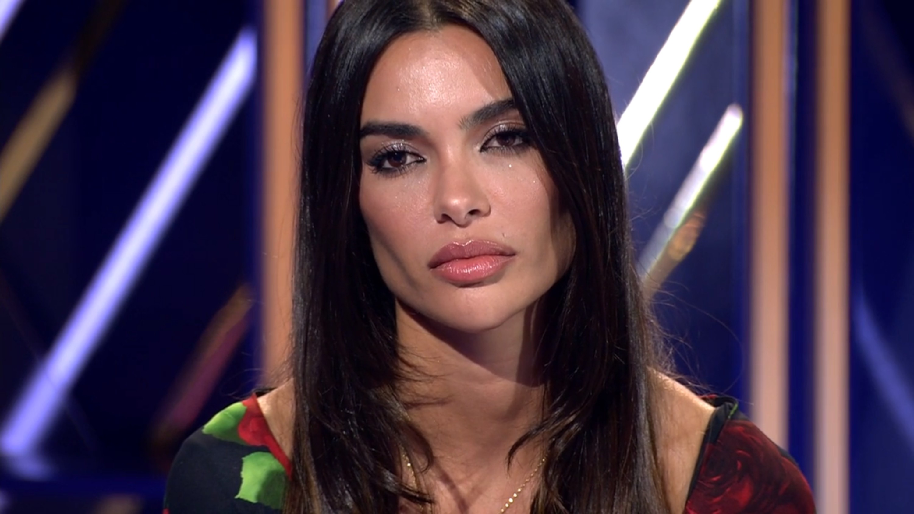 Joana Sanz indignada con Telecinco por esta pregunta muy bestia sobre Dani Alves