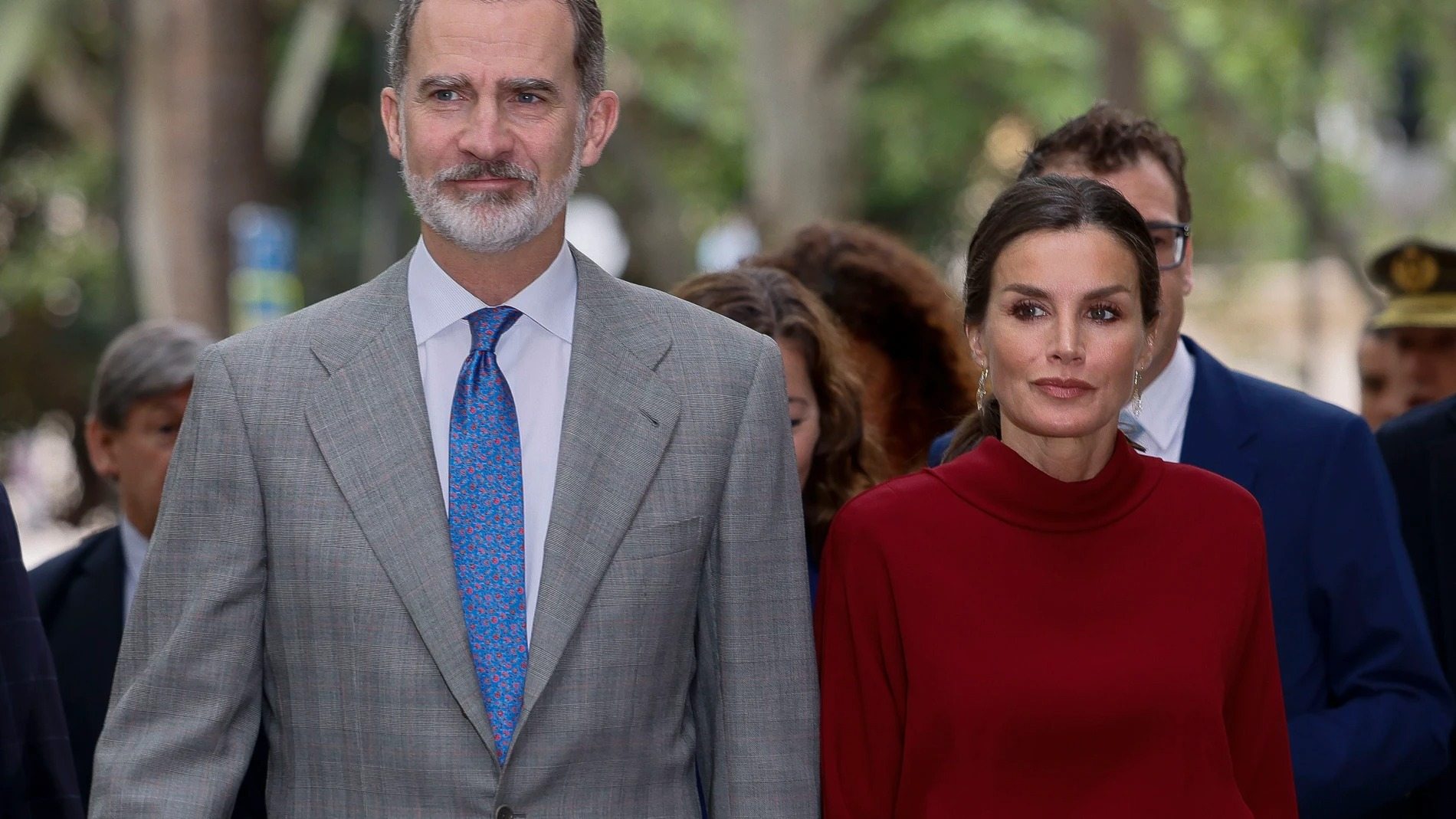 Felip VI va ser enganyat per Letícia a TVE, trio