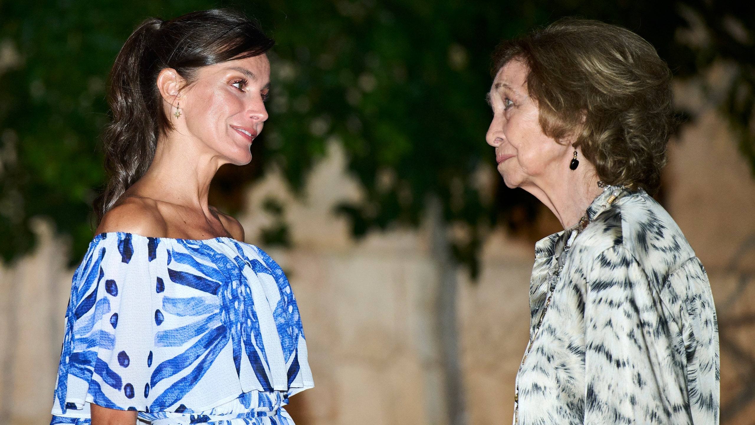 Zarzuela aparta Letícia i li ofereix la feina a la reina Sofia