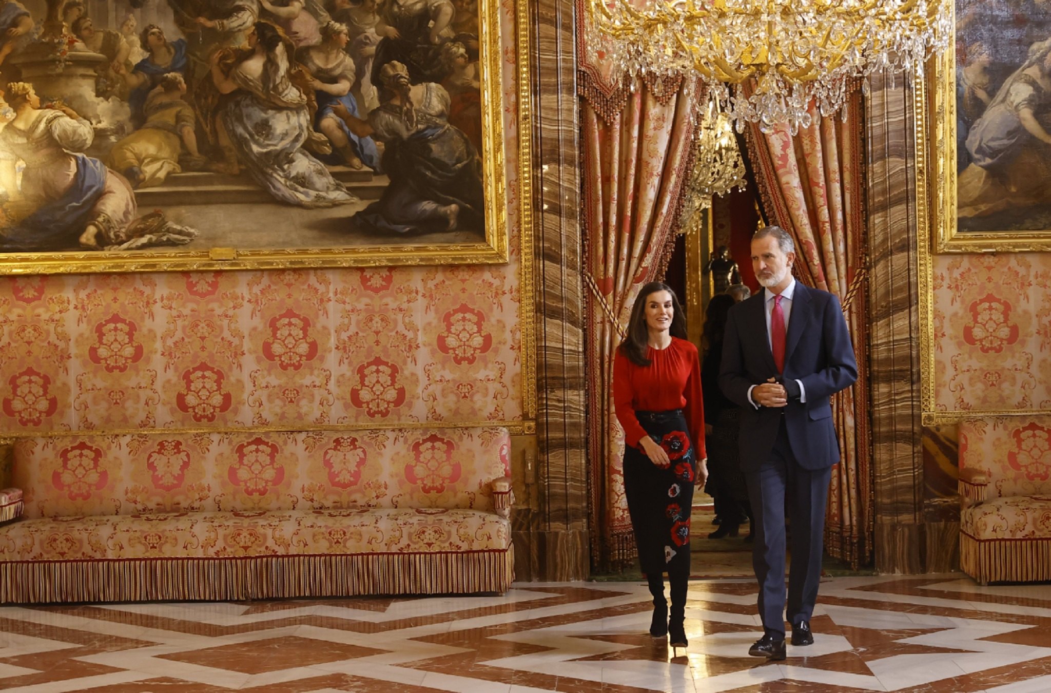 Casa Real está teniendo problemas serios con la vida que lleva Letizia fuera de Zarzuela sin Felipe VI