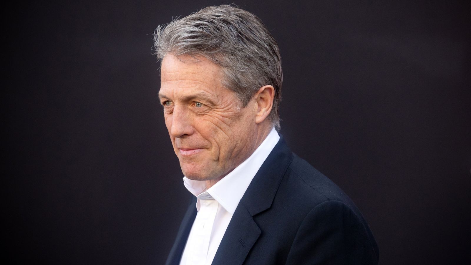 El motivo por el que Hugh Grant sigue haciendo películas