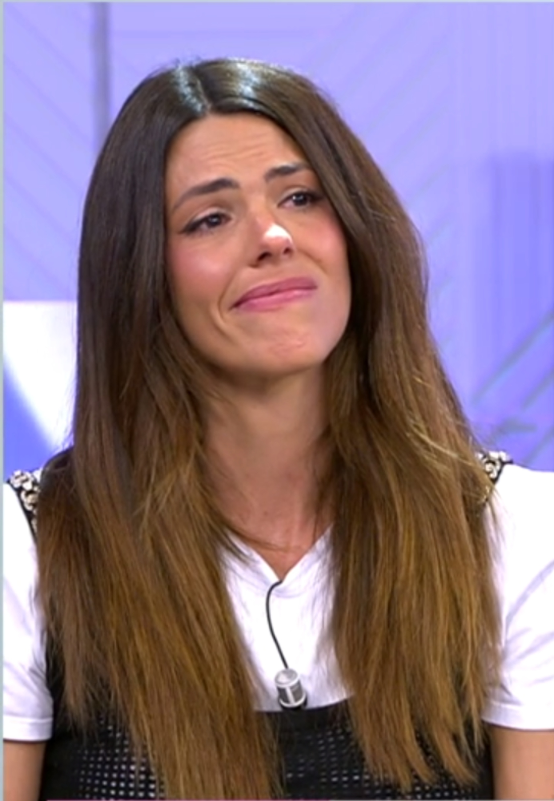 Laura Matamoros, esclata a plorar: entre l'espasa i la paret amb Mar Flores i el seu cosí Carlo