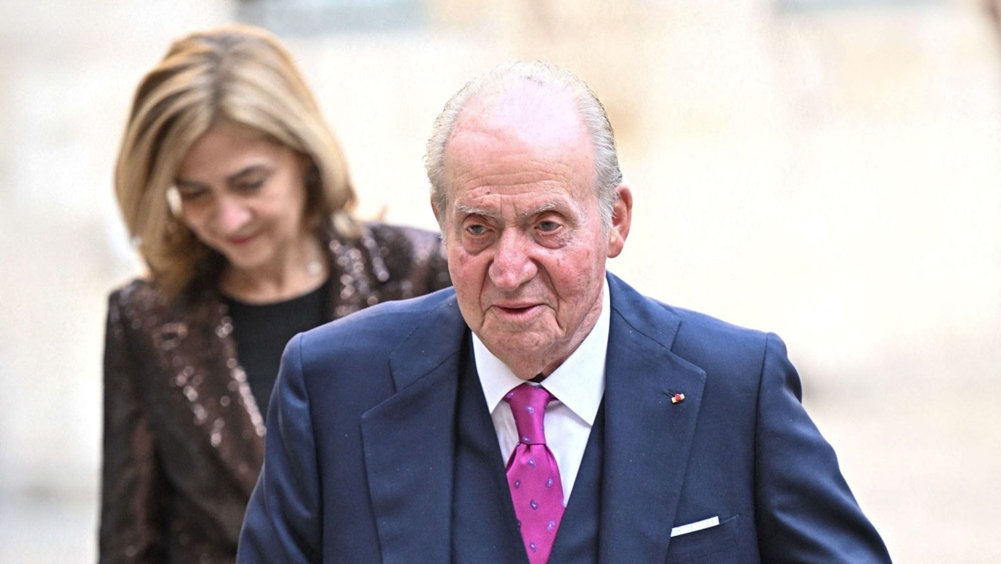Juan Carlos I olvida nombres, borra recuerdos, en el último año está sufriendo un empeoramiento notable