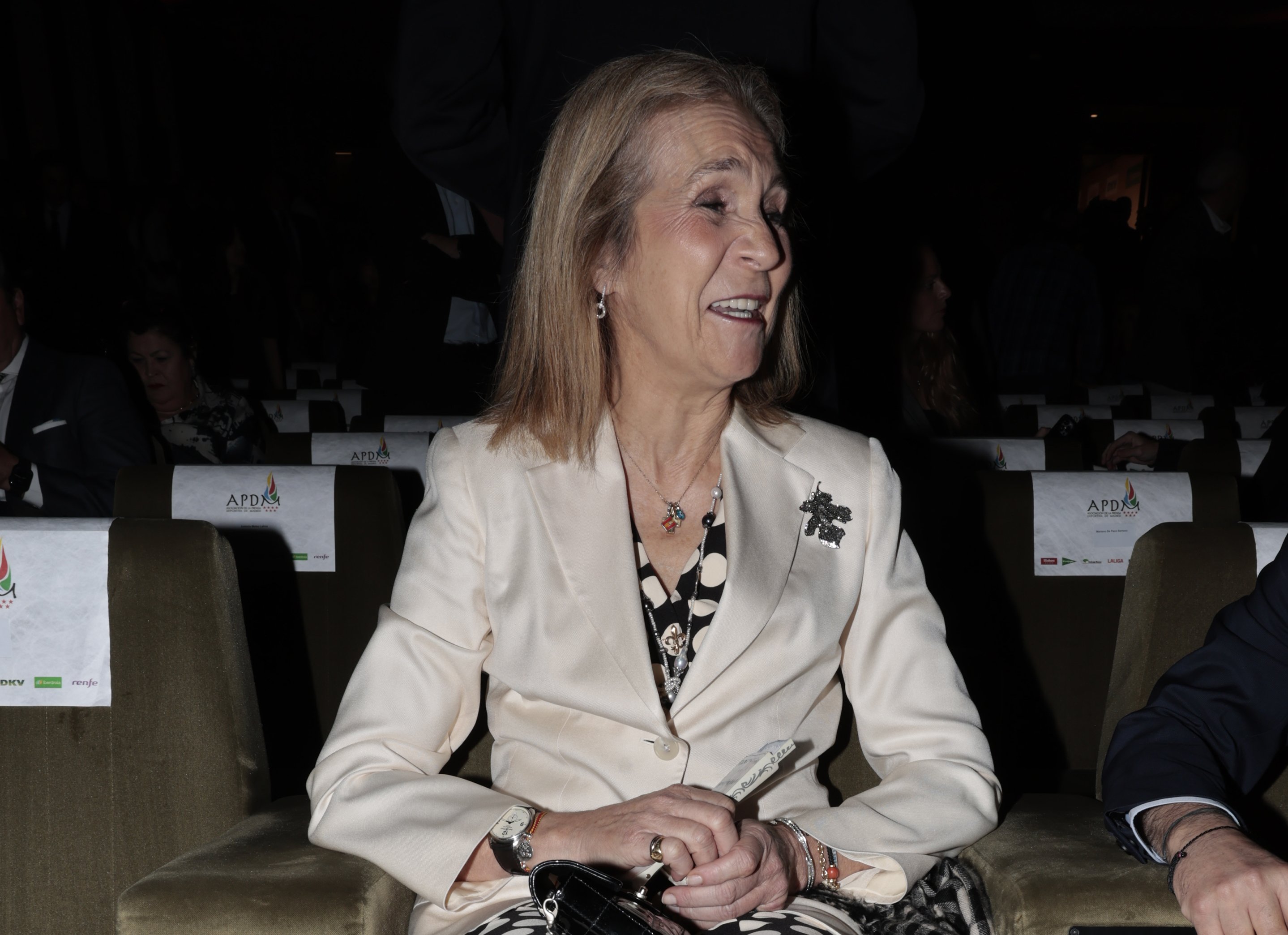 La infanta Elena, protagonista negativa al casament del cap de setmana, va acabar perjudicada