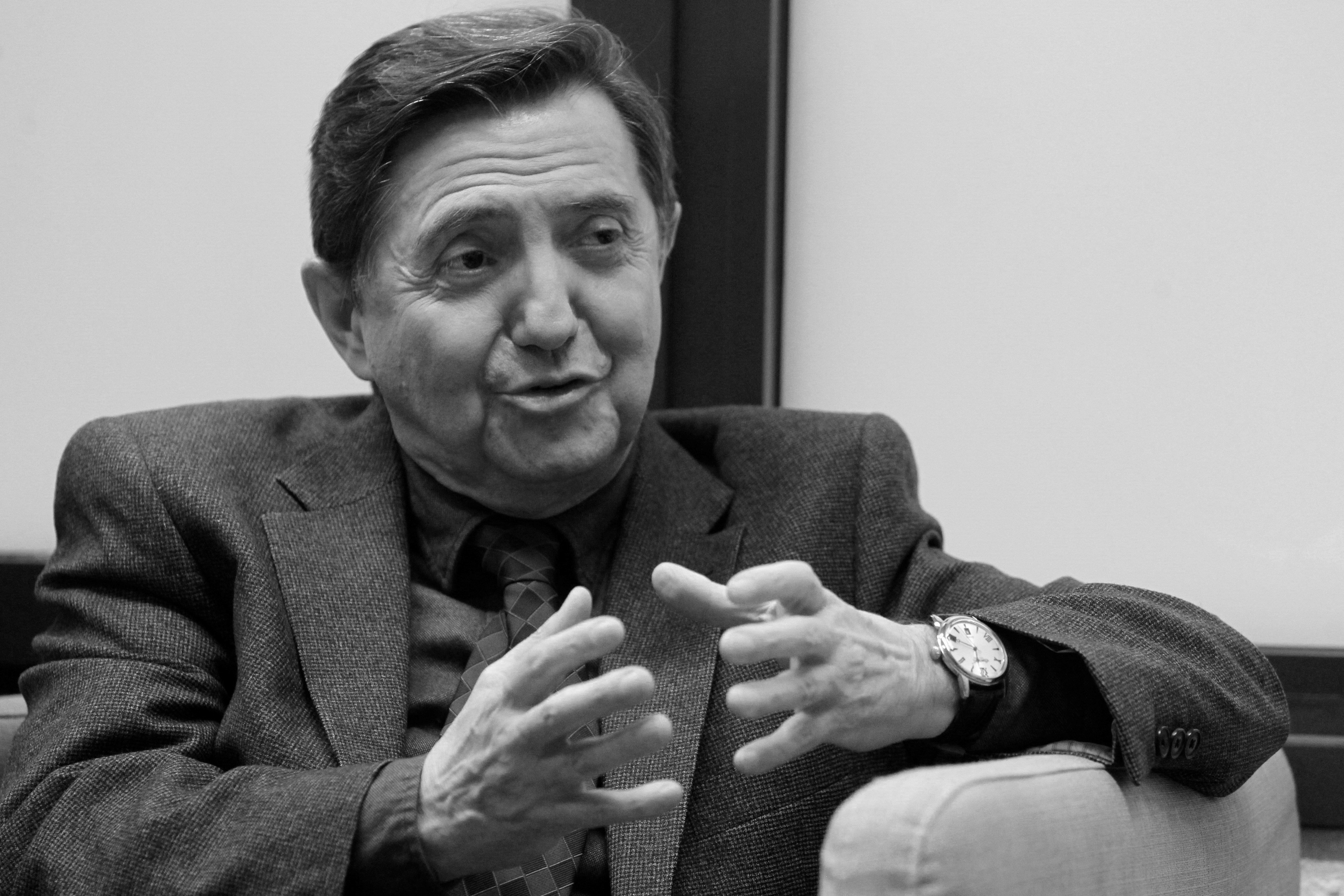 Losantos, inmundo, lamenta que avisaran de que querían matar a Sánchez. La red hierve