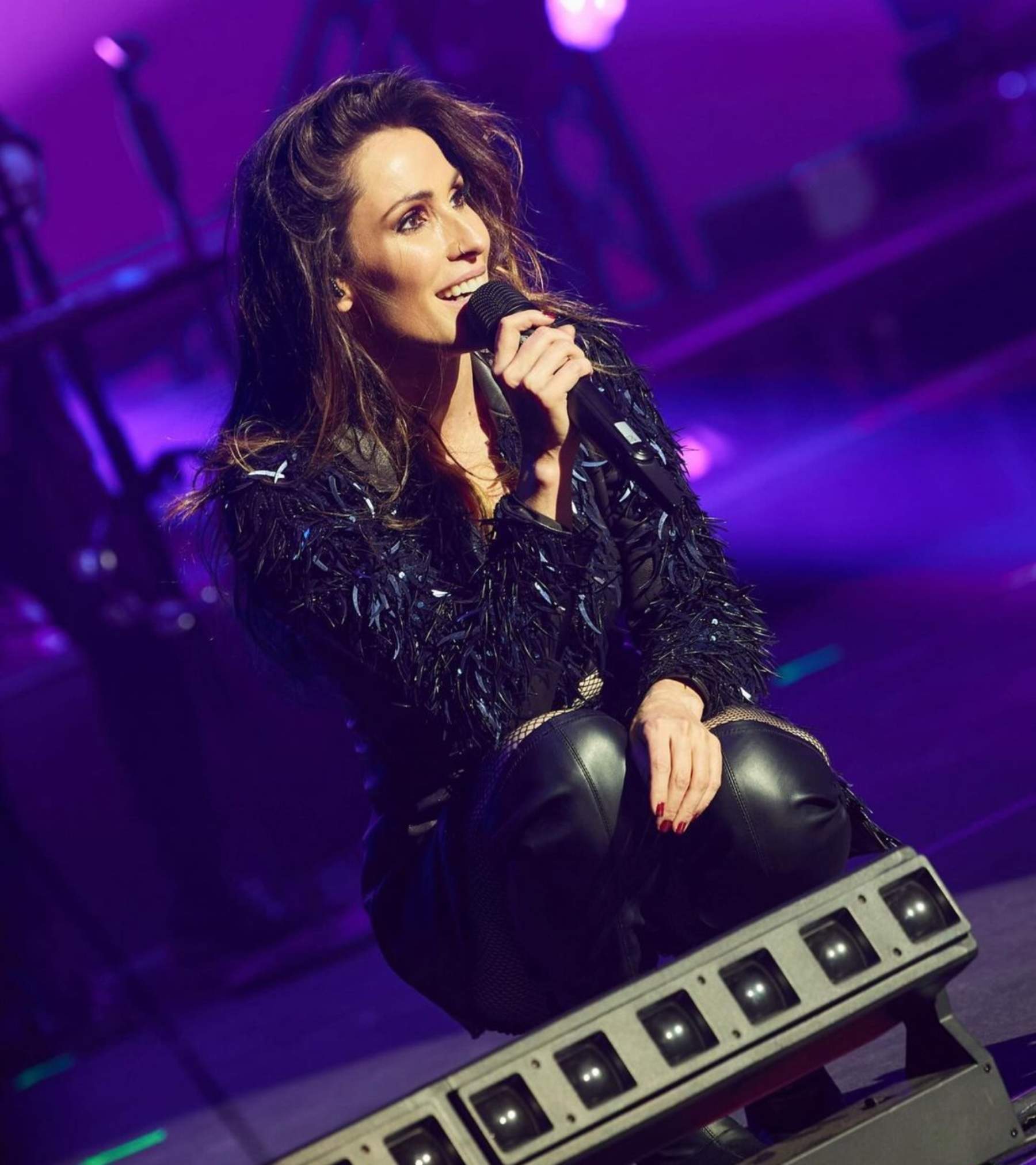 Malú hace el ridículo en el primer concierto de la gira: el detalle que ha horrorizado a sus fans