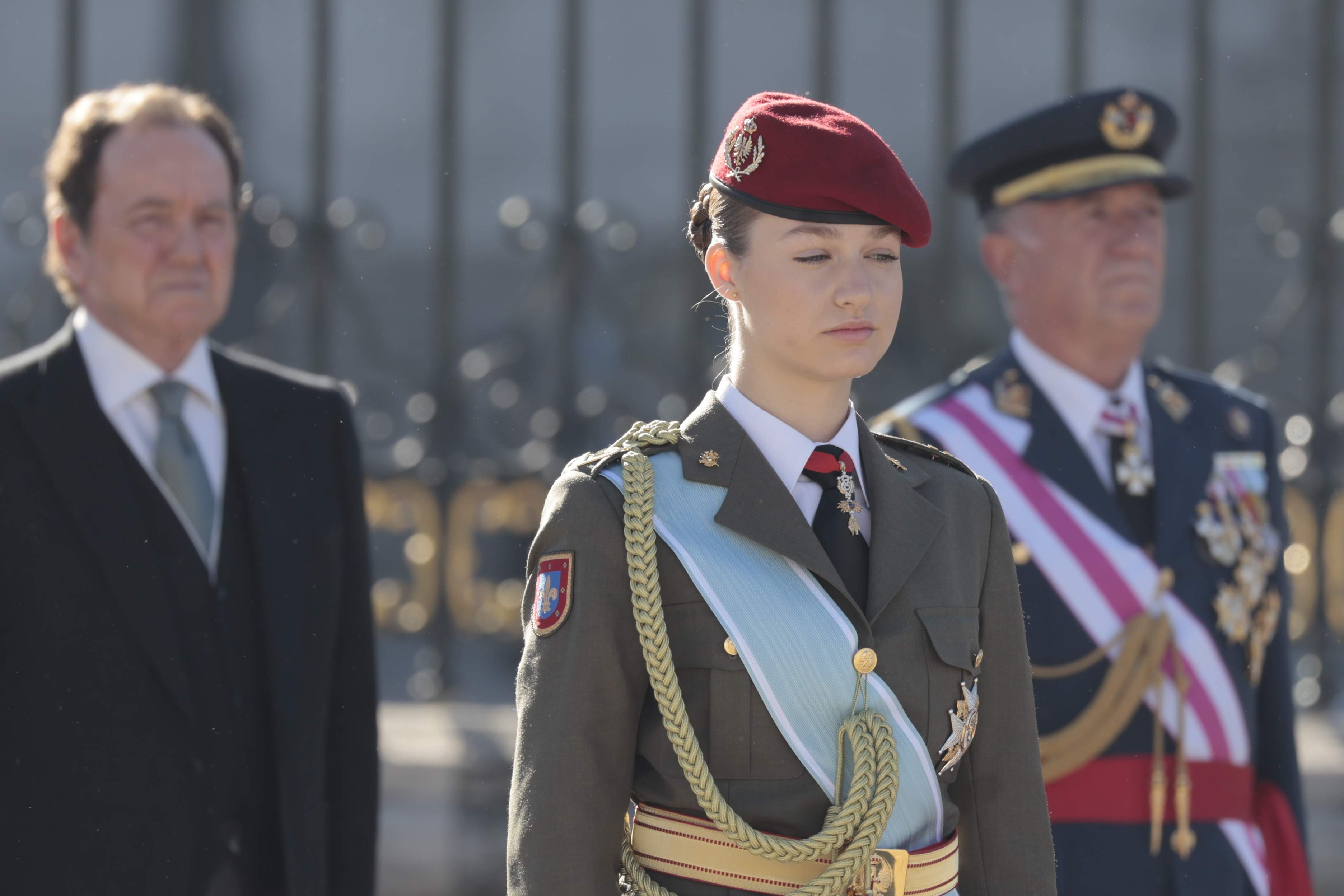 Menosprecio a la princesa Leonor en el cuadro donde sale toda la Familia Real: feo