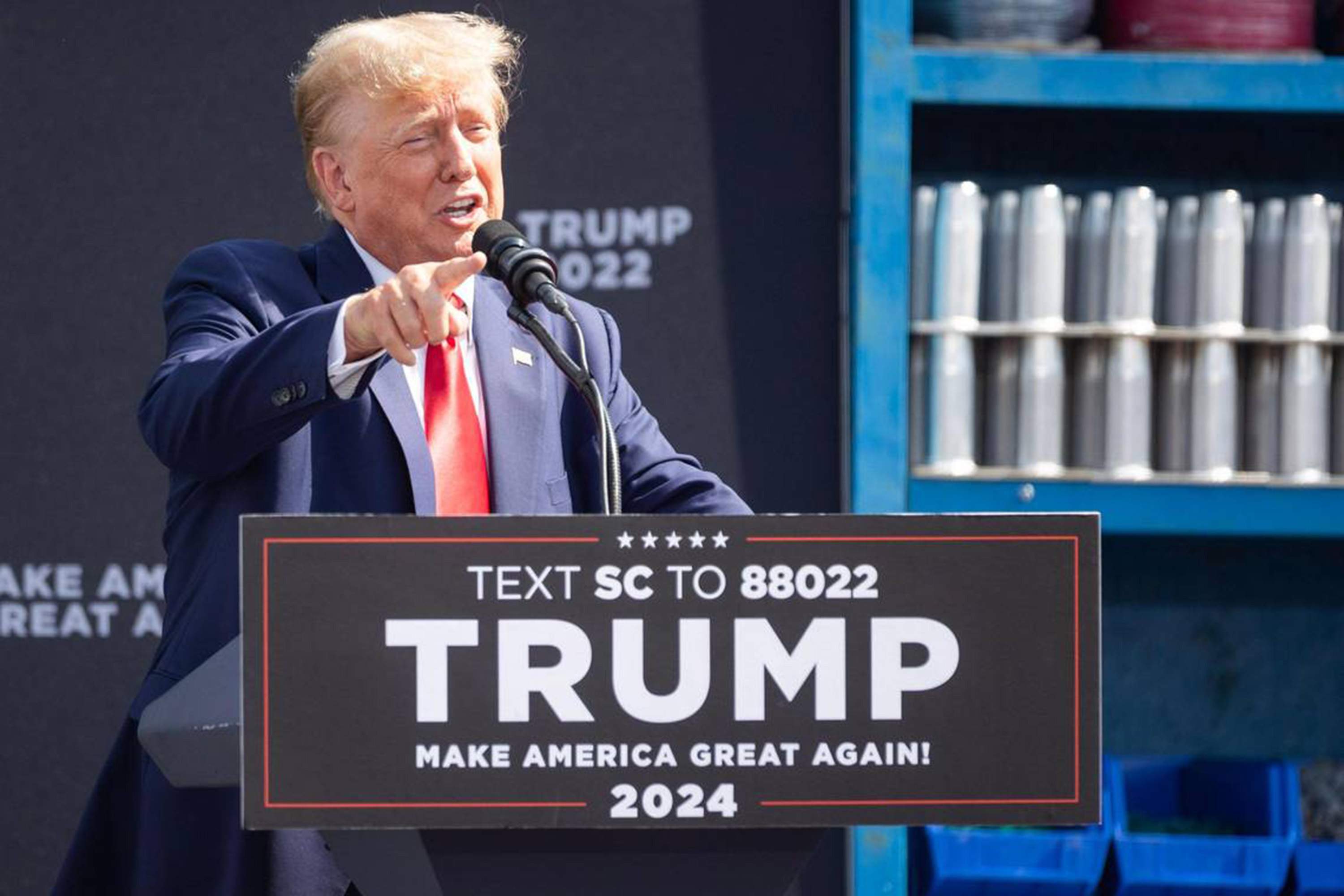 Donald Trump quiere pagar el juicio que ha perdido con este nuevo producto de 400 euros