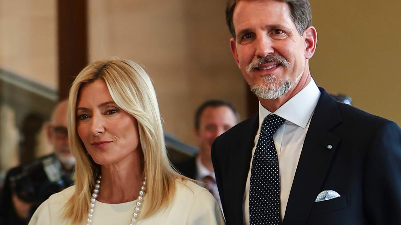 La infanta Elena y Marie-Chantal Miller, protagonistas del momento más tenso con Letizia después de la misa
