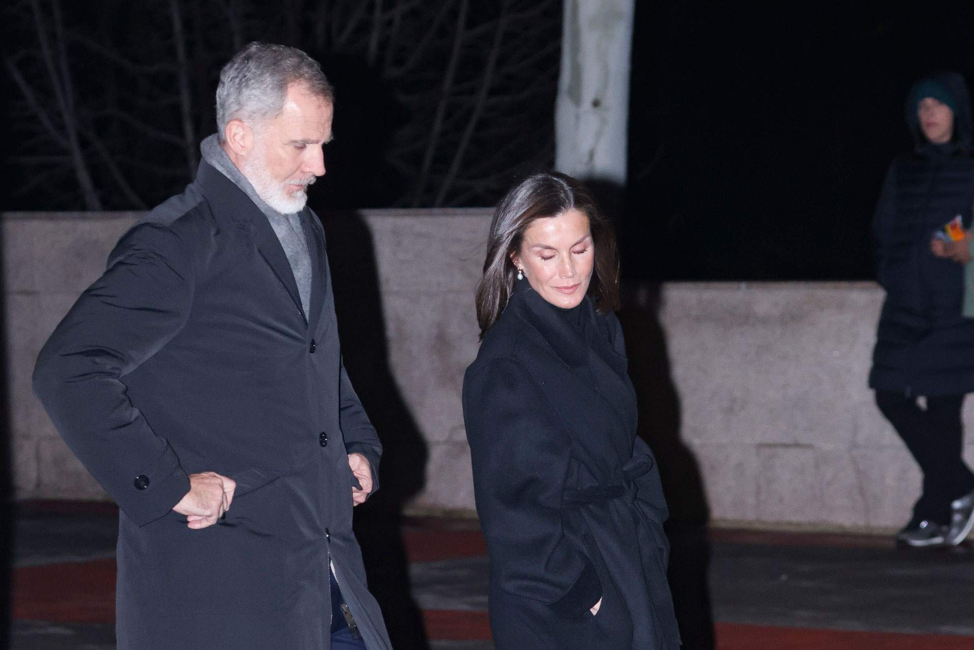 Felipe VI no regresó a Zarzuela después de la misa por Gómez-Acebo, ni cenó con Letizia, ni han dormido juntos