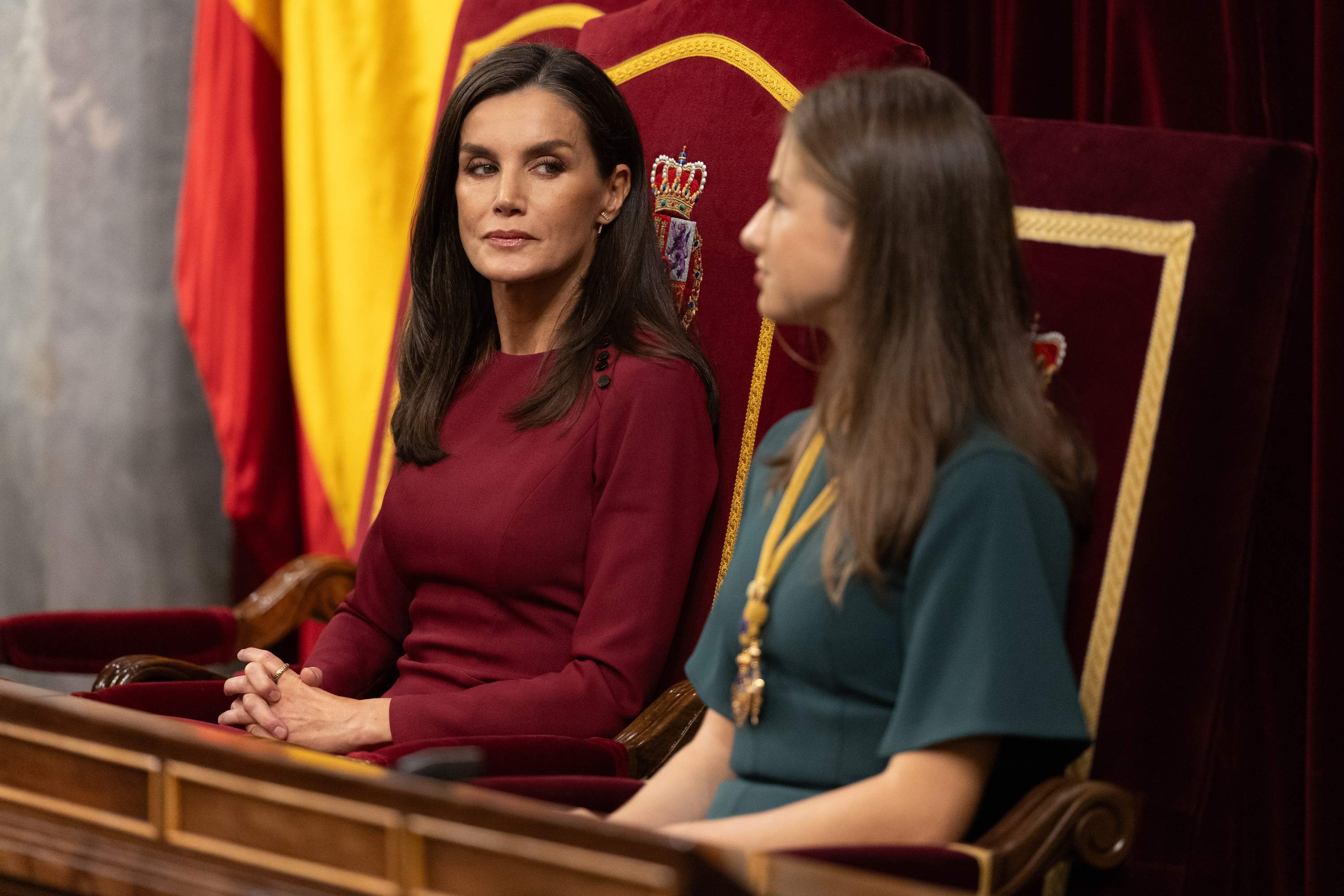 Leonor, juerga a "altas horas de la madrugada" en Zaragoza, look muy raro