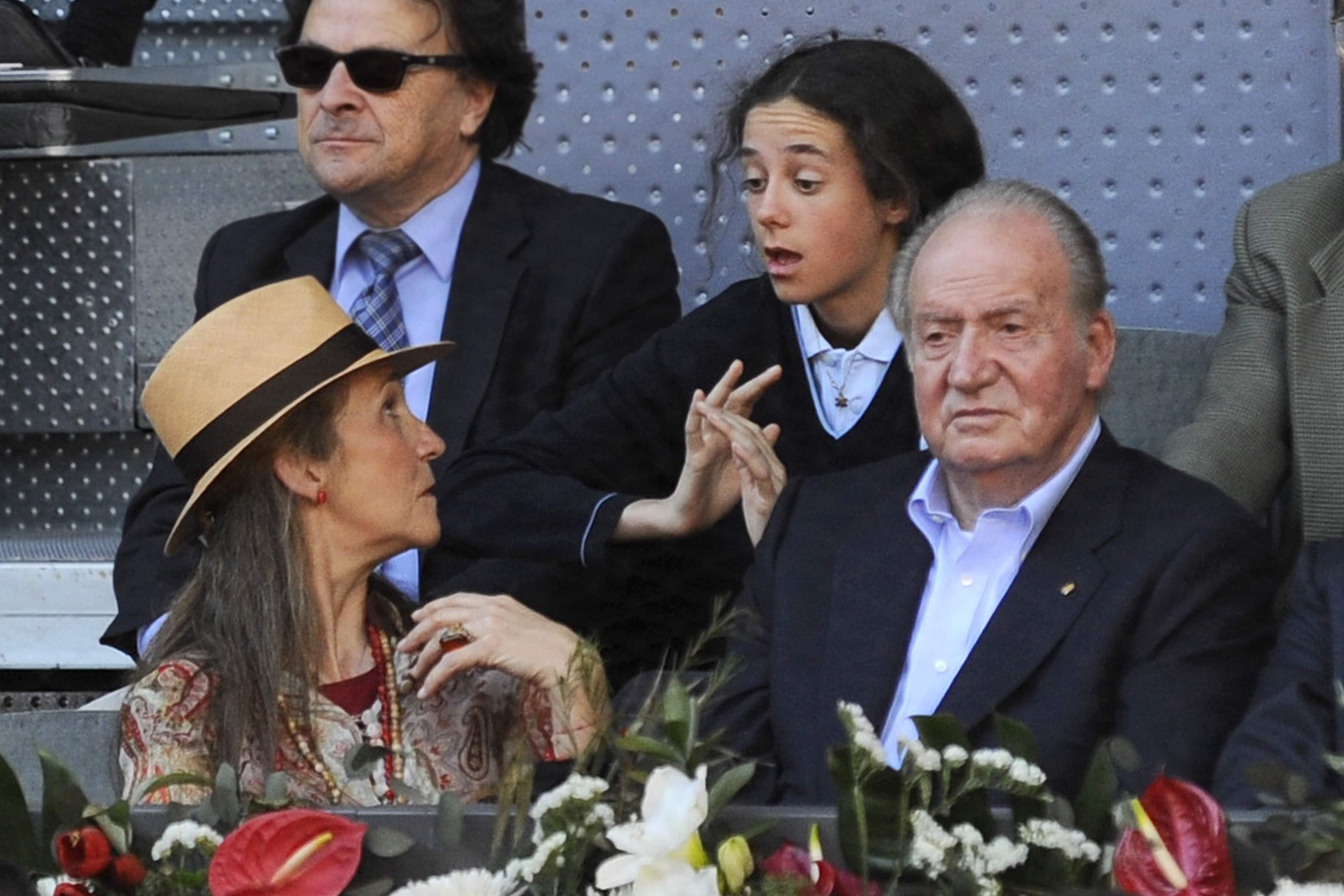 Victoria Federica humilla a su abuelo Juan Carlos, las fotos de la vergüenza
